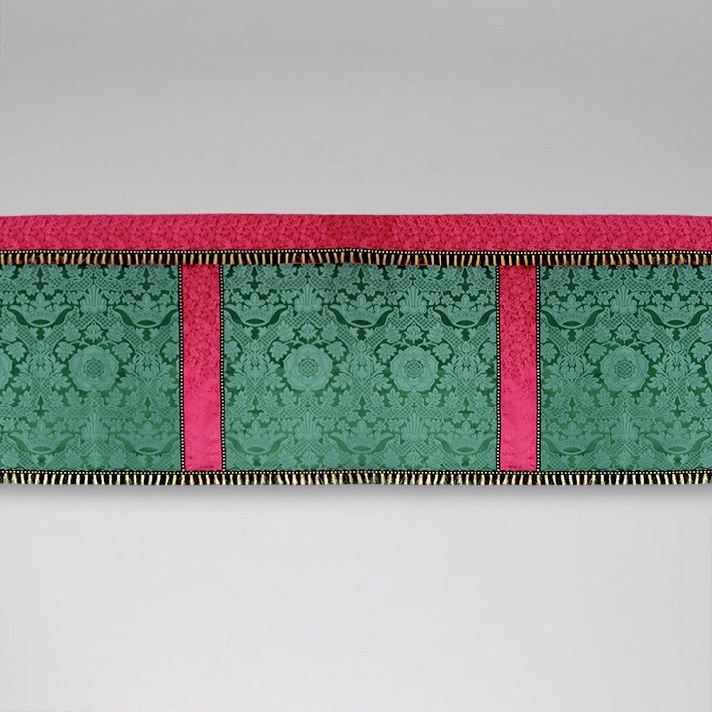 Altar Frontal in Green St Margaret with Rose Hilliard Superfrontal - Watts & Co. (international)