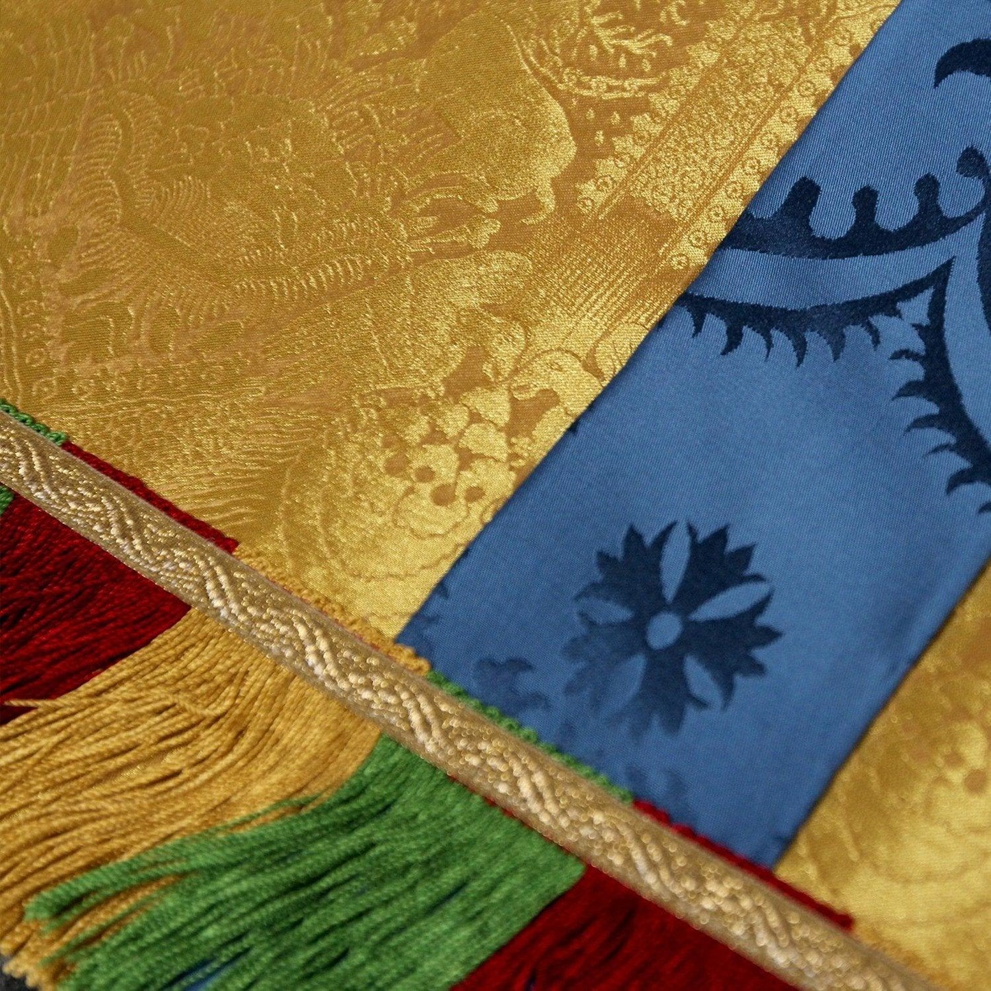 Altar Frontal in Stag Cloth of Gold - Watts & Co. (international)