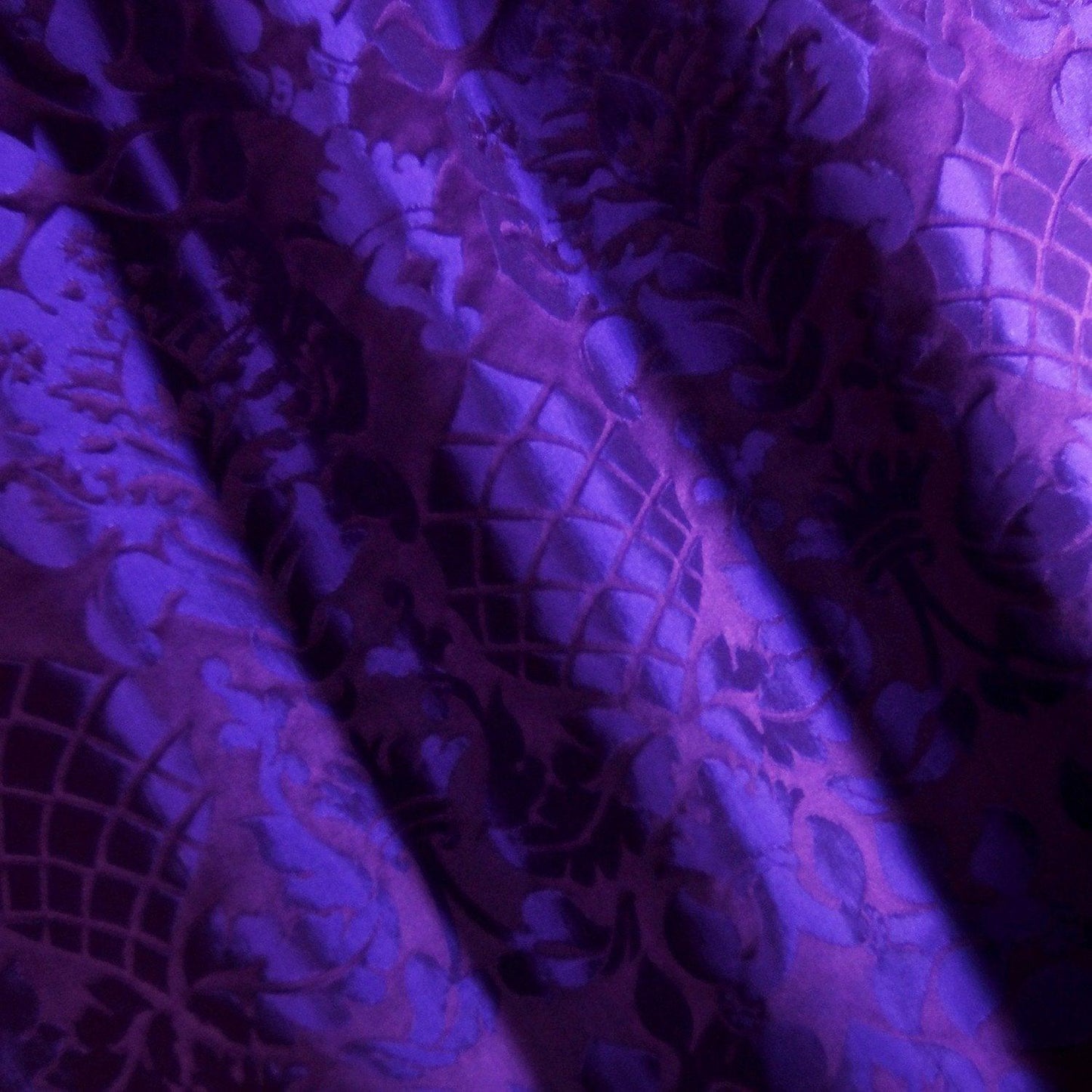 Davenport Damask - Purple - Watts & Co. (international)