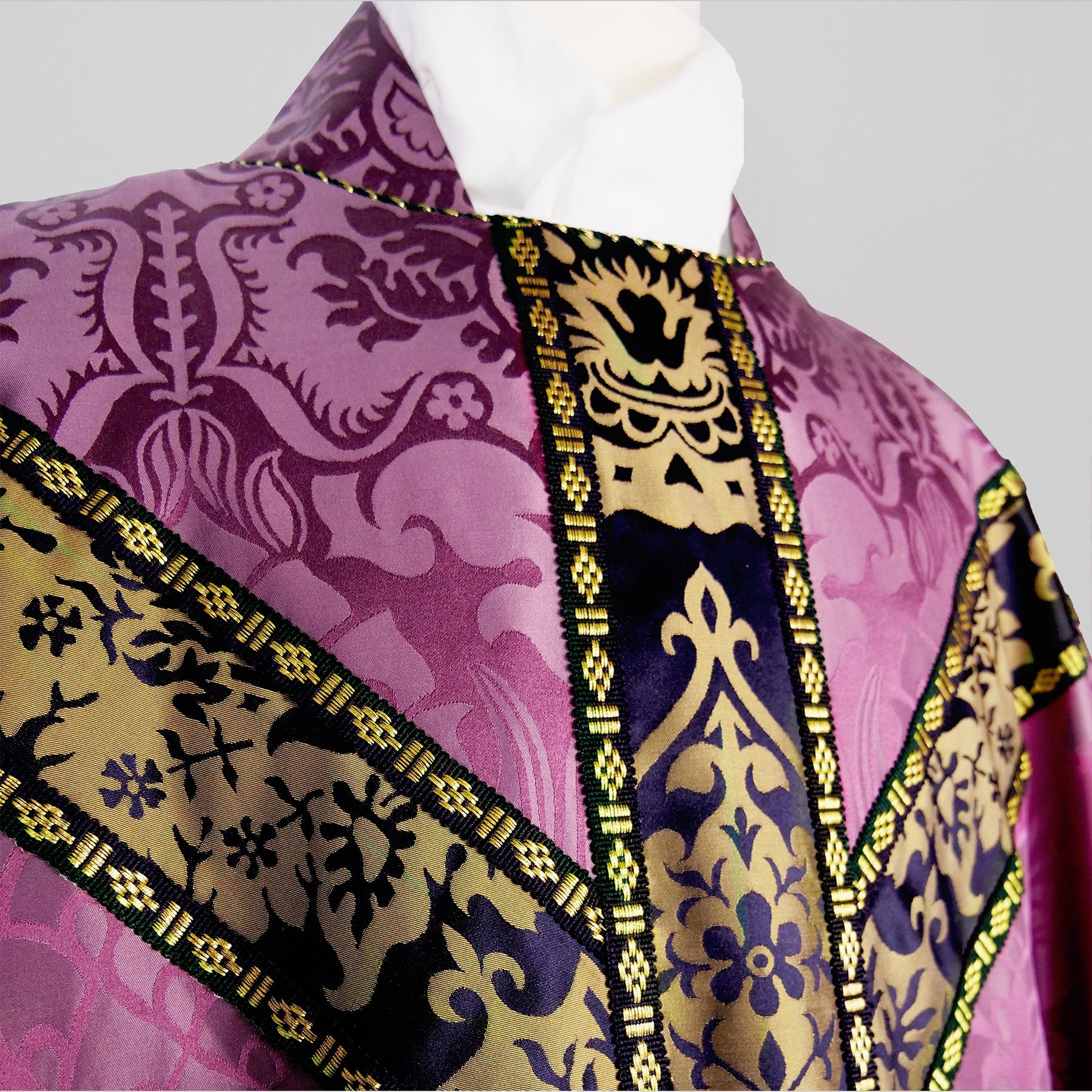 Full Gothic Chasuble in Comper Purple 'Comper Cathedral' with Black/Gold 'Gothic' Orphreys - Watts & Co.