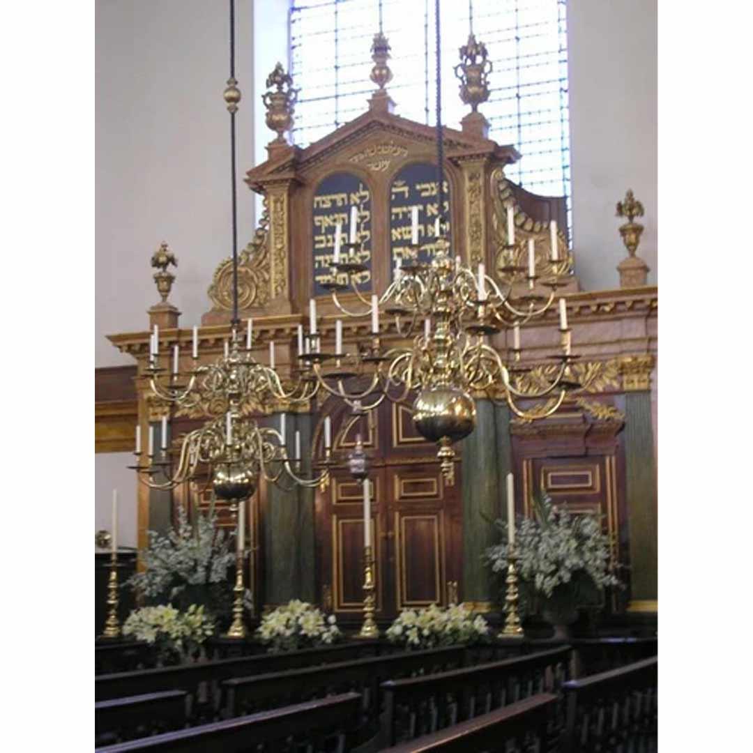 The Watts Church Crawl (Part the Eighteenth) Liverpool Street - Watts & Co.