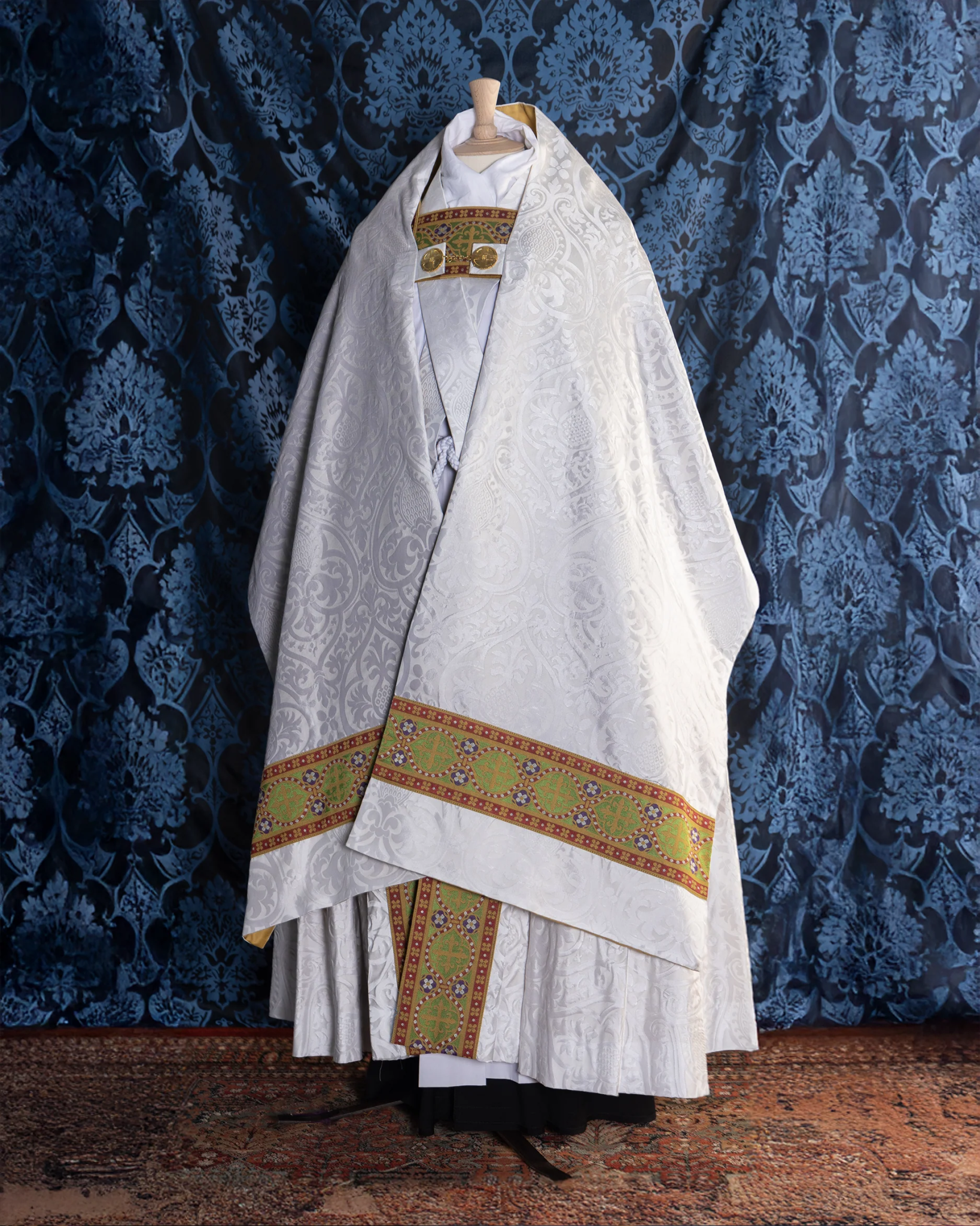 Stock Humeral Veils - Watts & Co.