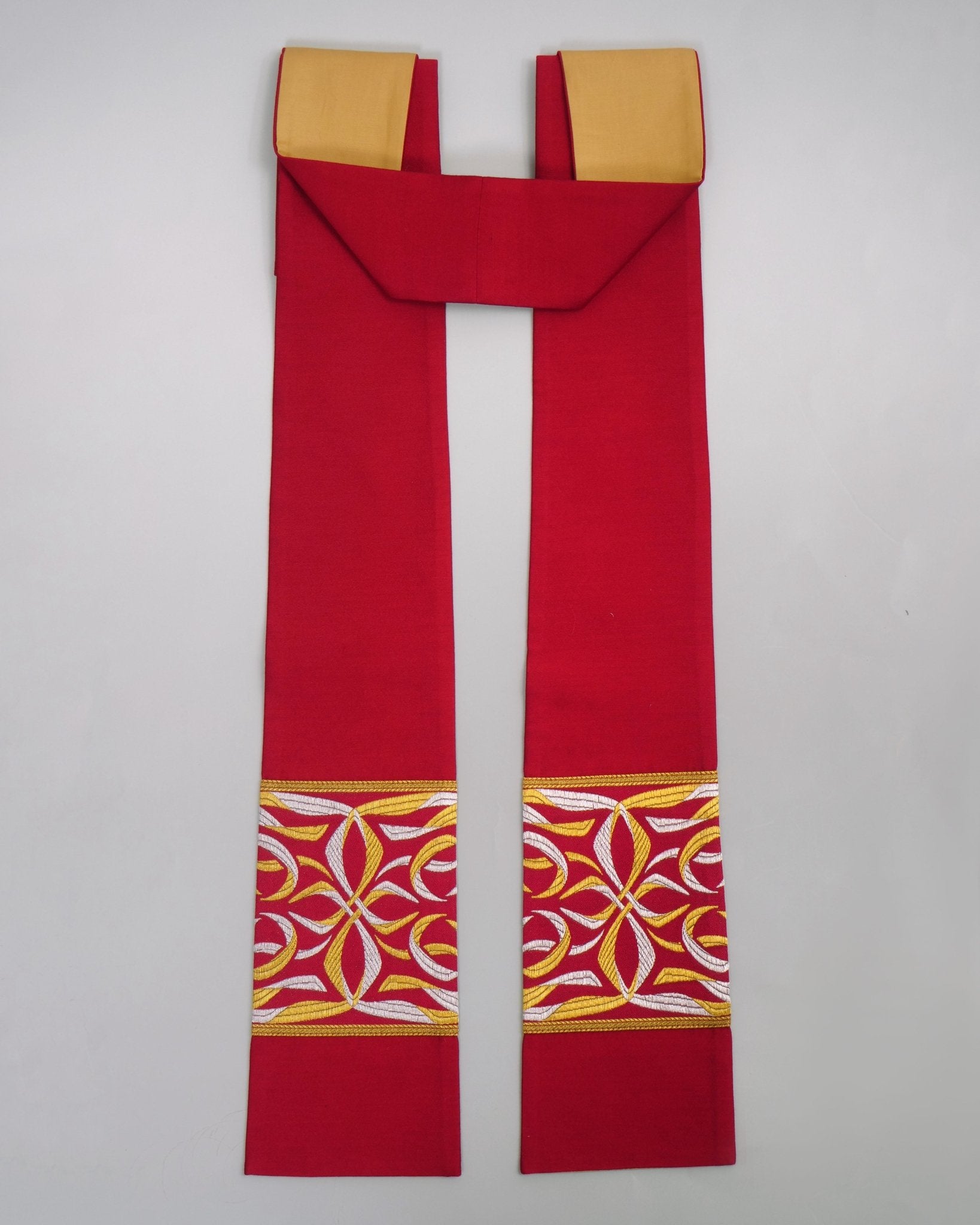 Abbey Stole - Watts & Co.