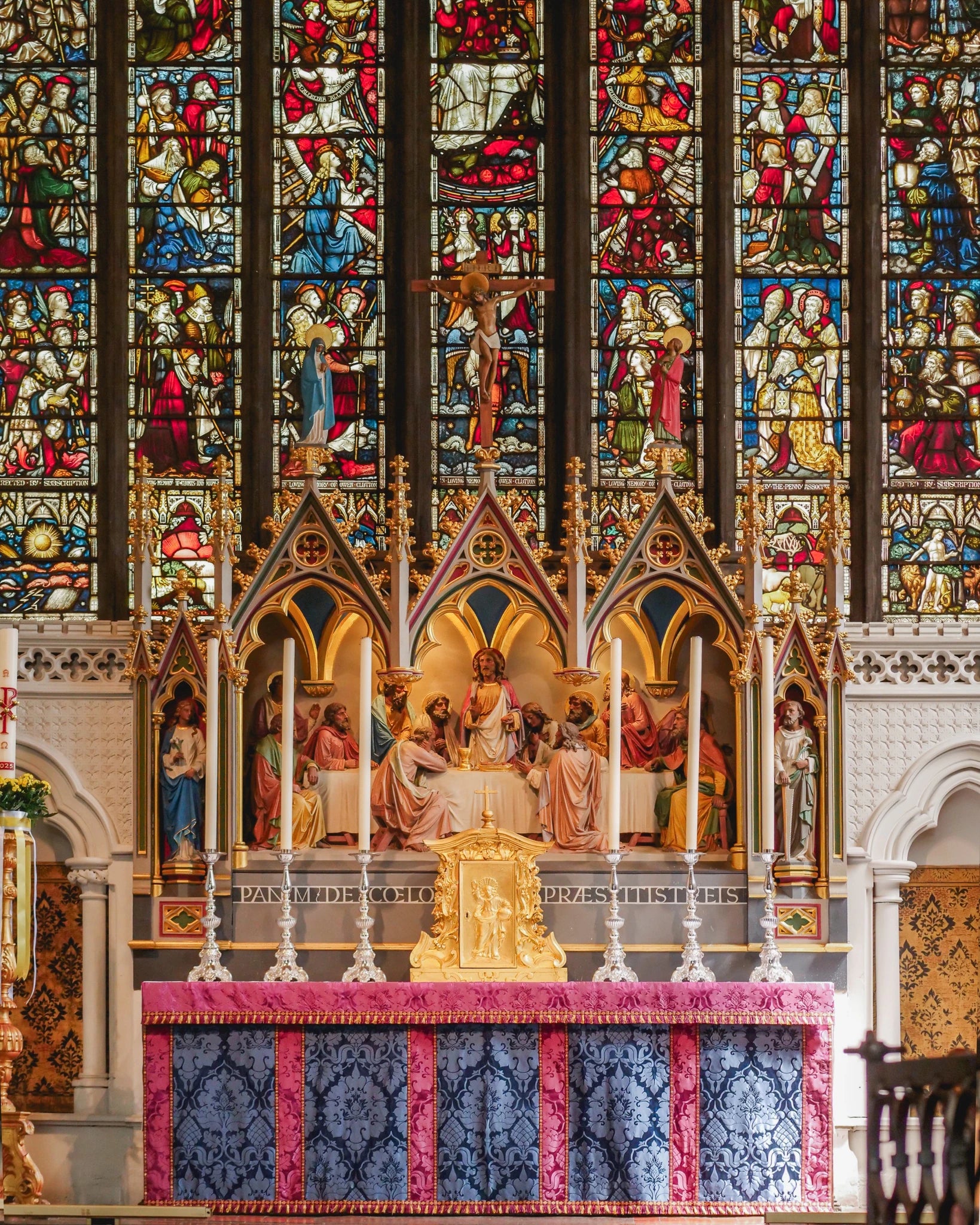 Altar Frontal and Superfrontal in Blue 'Bellini' with Comper Rose 'Bellini' Orphreys - Watts & Co.