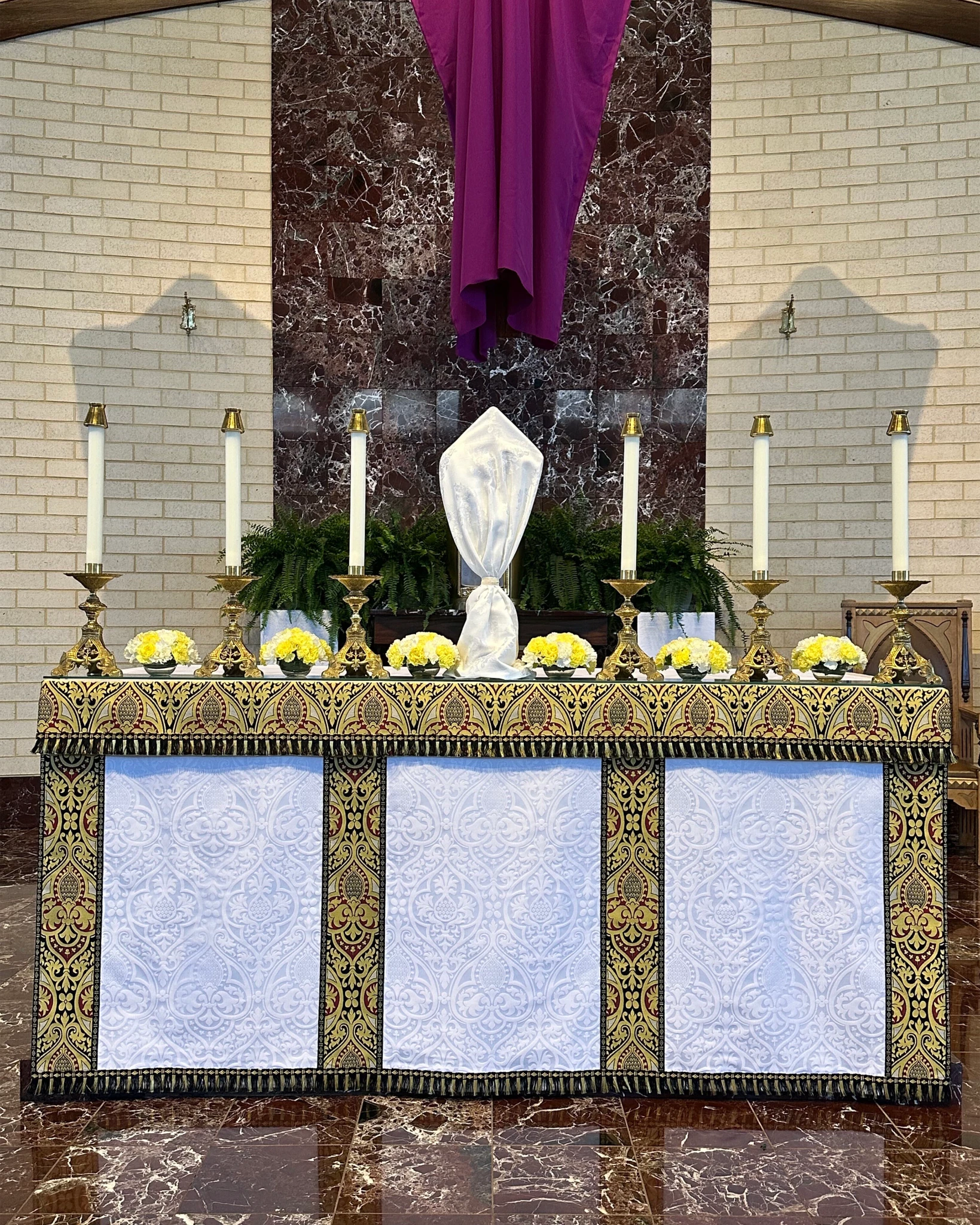 Altar Frontal and Superfrontal in White 'Alton' with Black 'Talbot' Orphreys - Watts & Co.