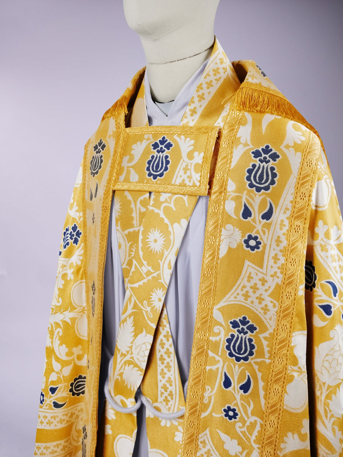 Cathedral Cope in White/Gold/Blue 'Comper Strawberry' with Outline Orphreys - Watts & Co.
