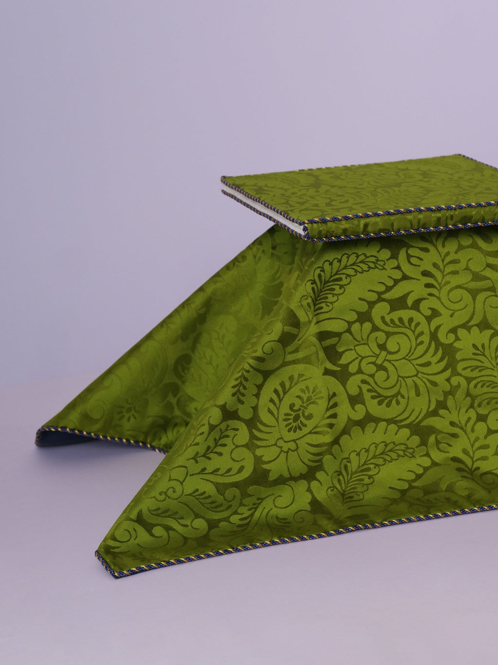Classic Chasuble in Green 'Holbein' with 'Windsor Tennyson' Orphreys - Watts & Co.