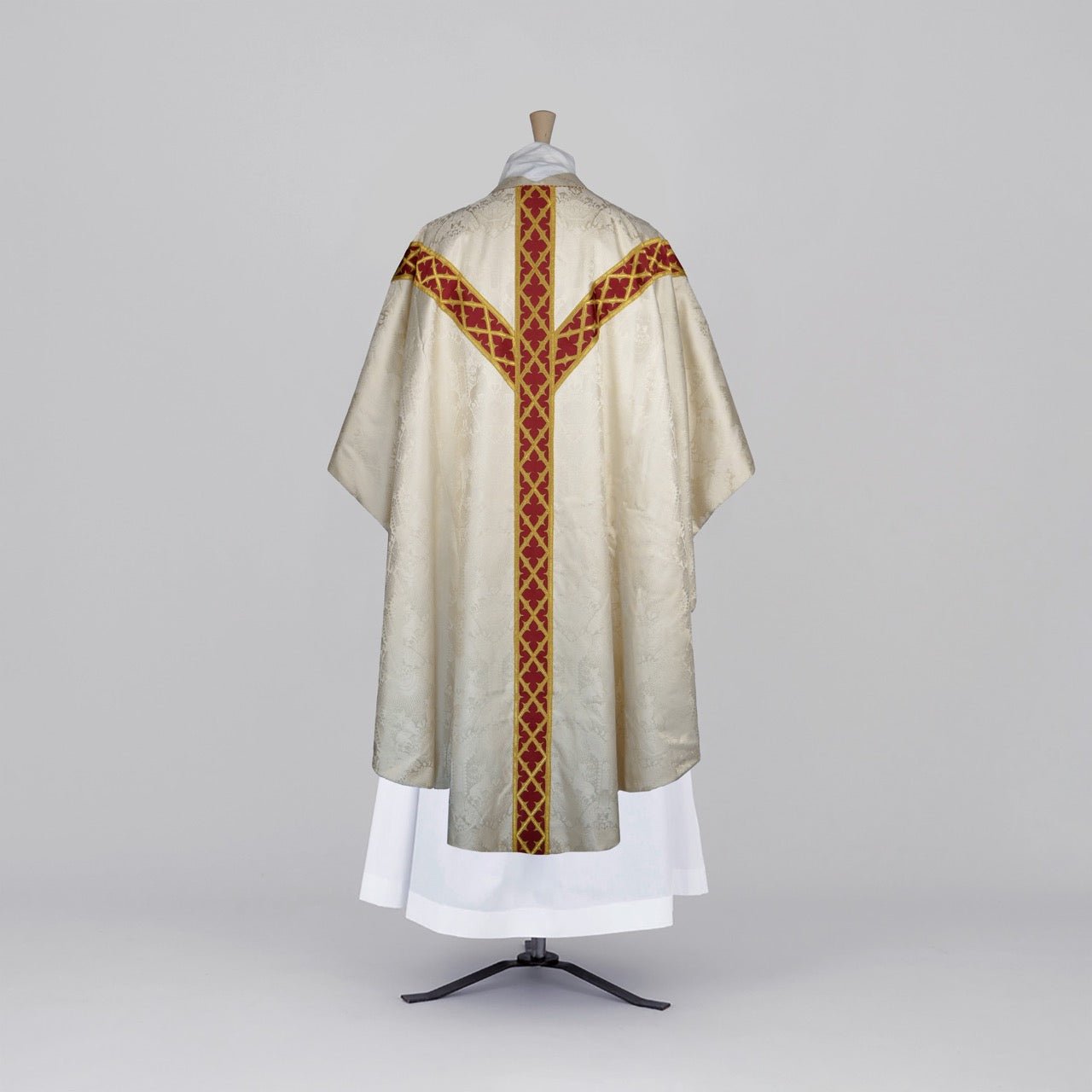 Full Gothic Chasuble in Cream 'Stag' with Gothic Trellis Orphreys - Watts & Co.