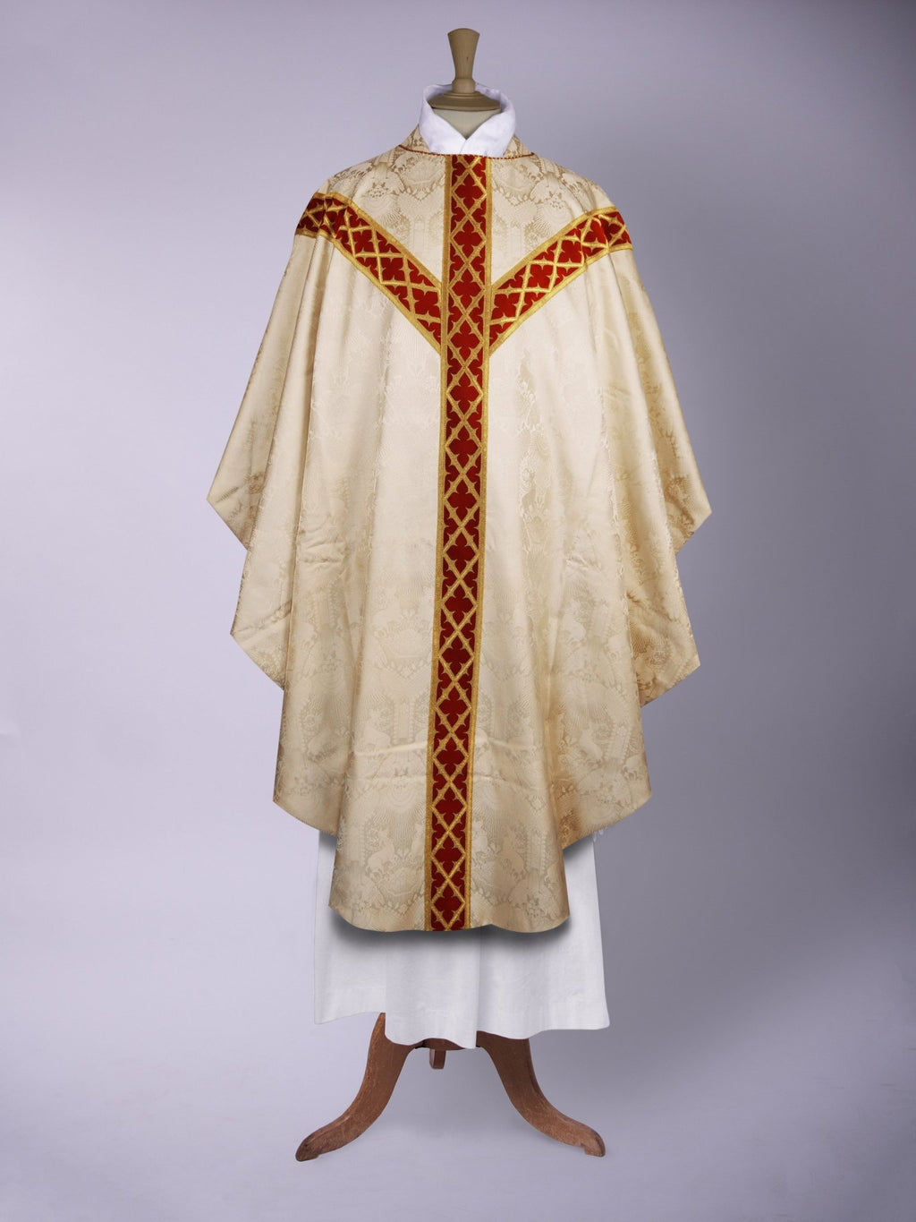 Full Gothic Chasuble in Cream 'Stag' with Gothic Trellis Orphreys - Watts & Co.