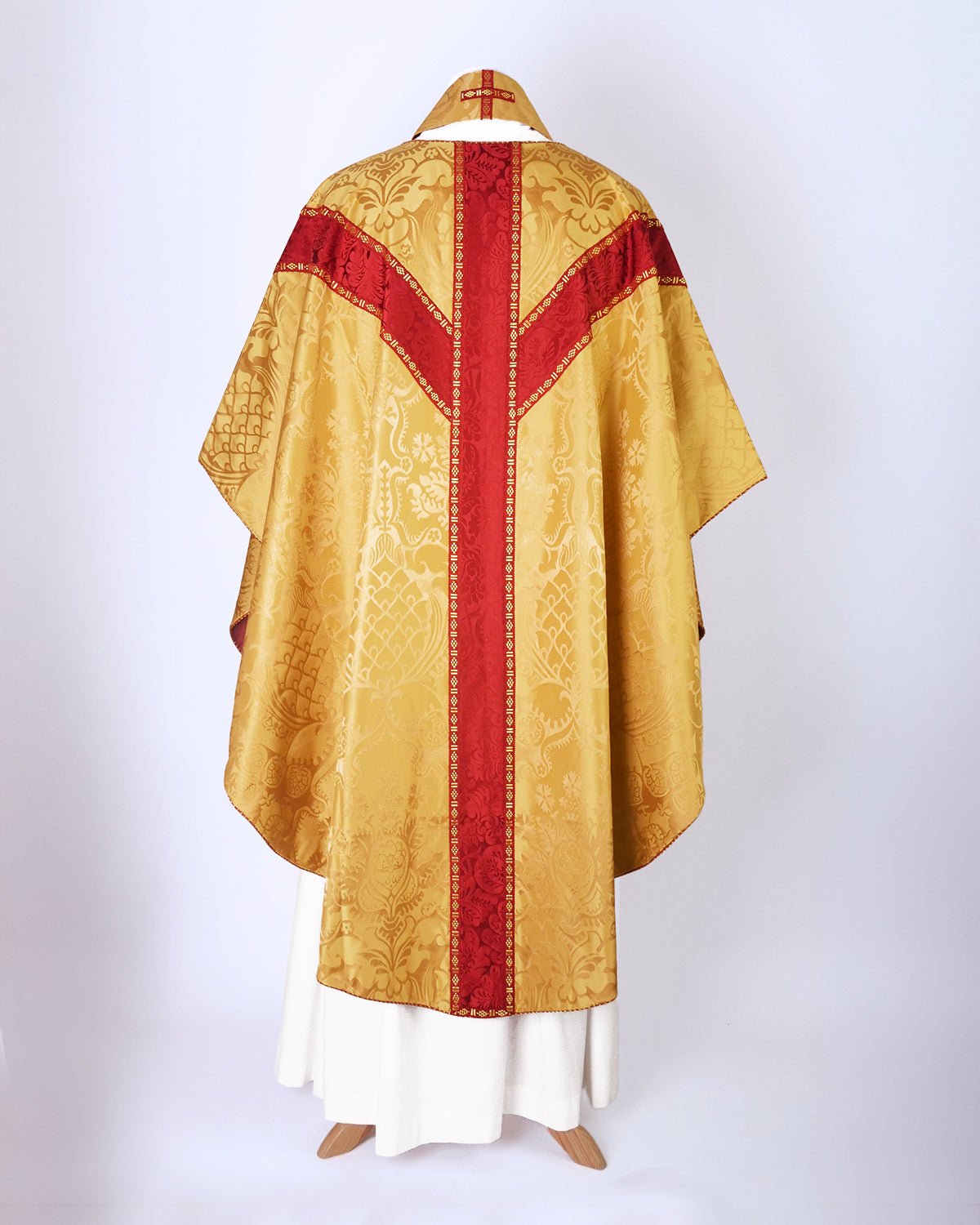 Full Gothic Chasuble in Gold 'Comper Cathedral' Silk with Sarum Red 'Holbein' Orphreys - Watts & Co.
