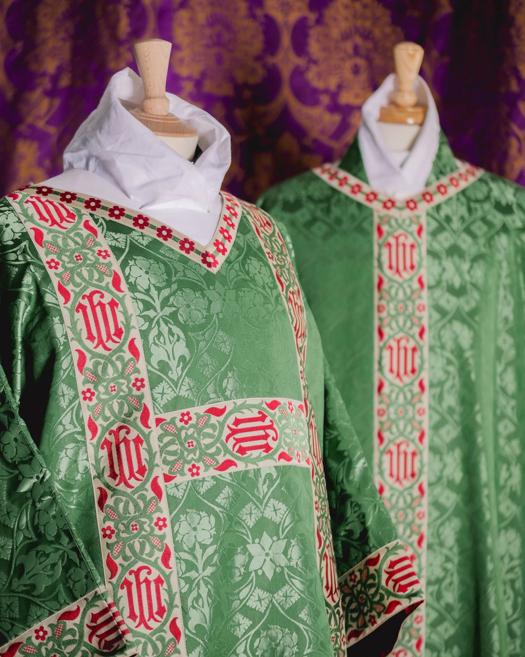 Holy Name High Mass Set - Watts & Co.
