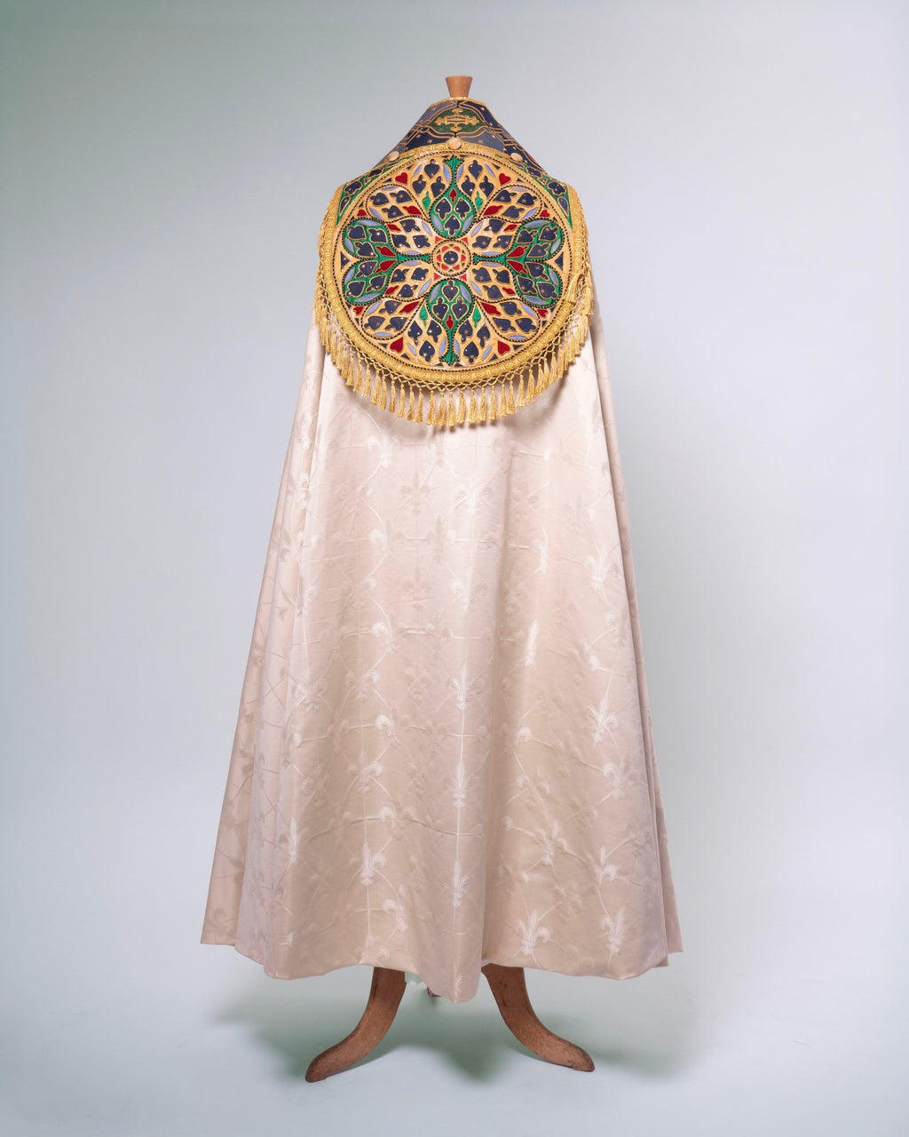 Minster Cope in Cream 'Sainte-Chapelle' with Hand-embroidered Hood - Watts & Co.