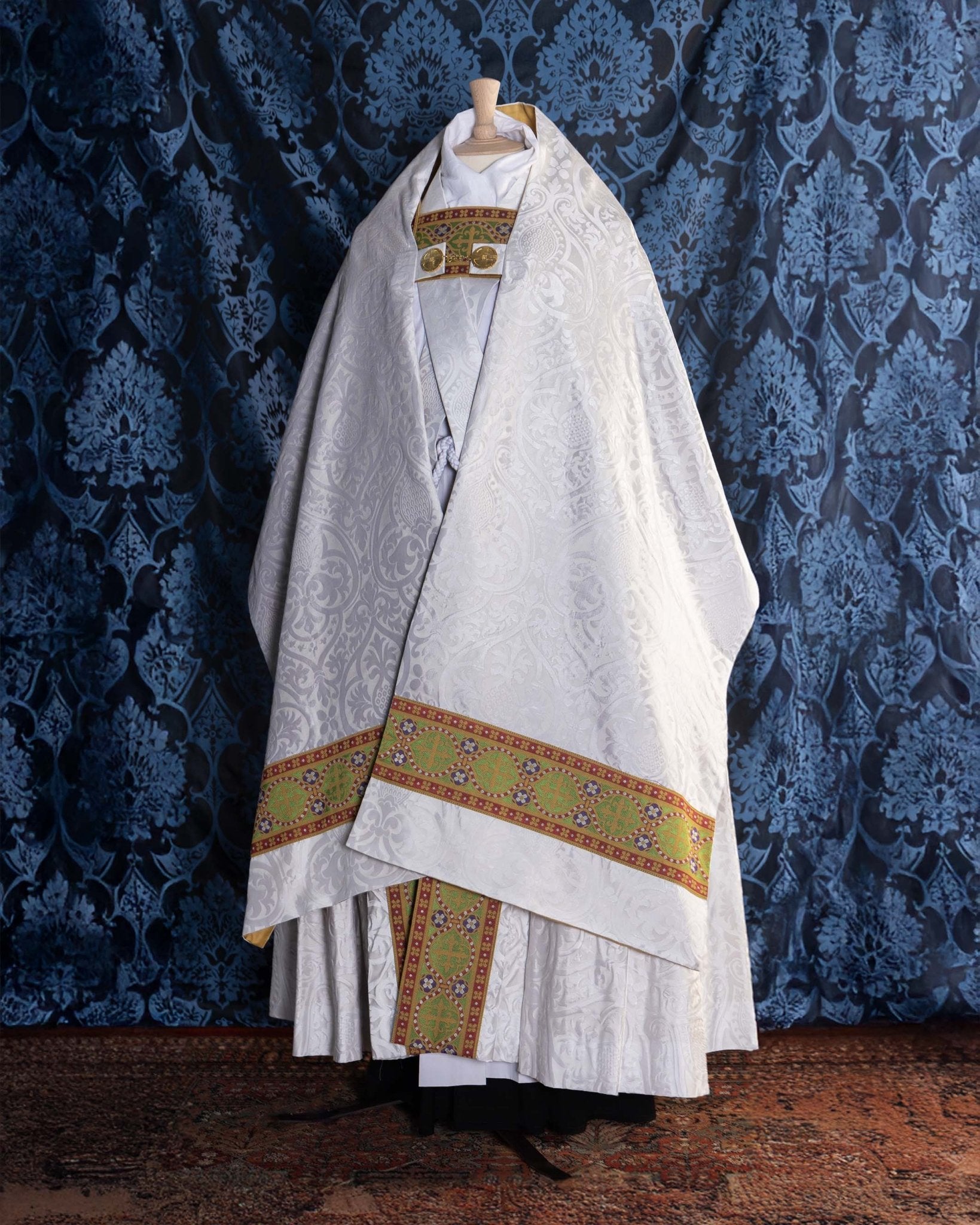 Pugin Humeral Veil - Watts & Co.