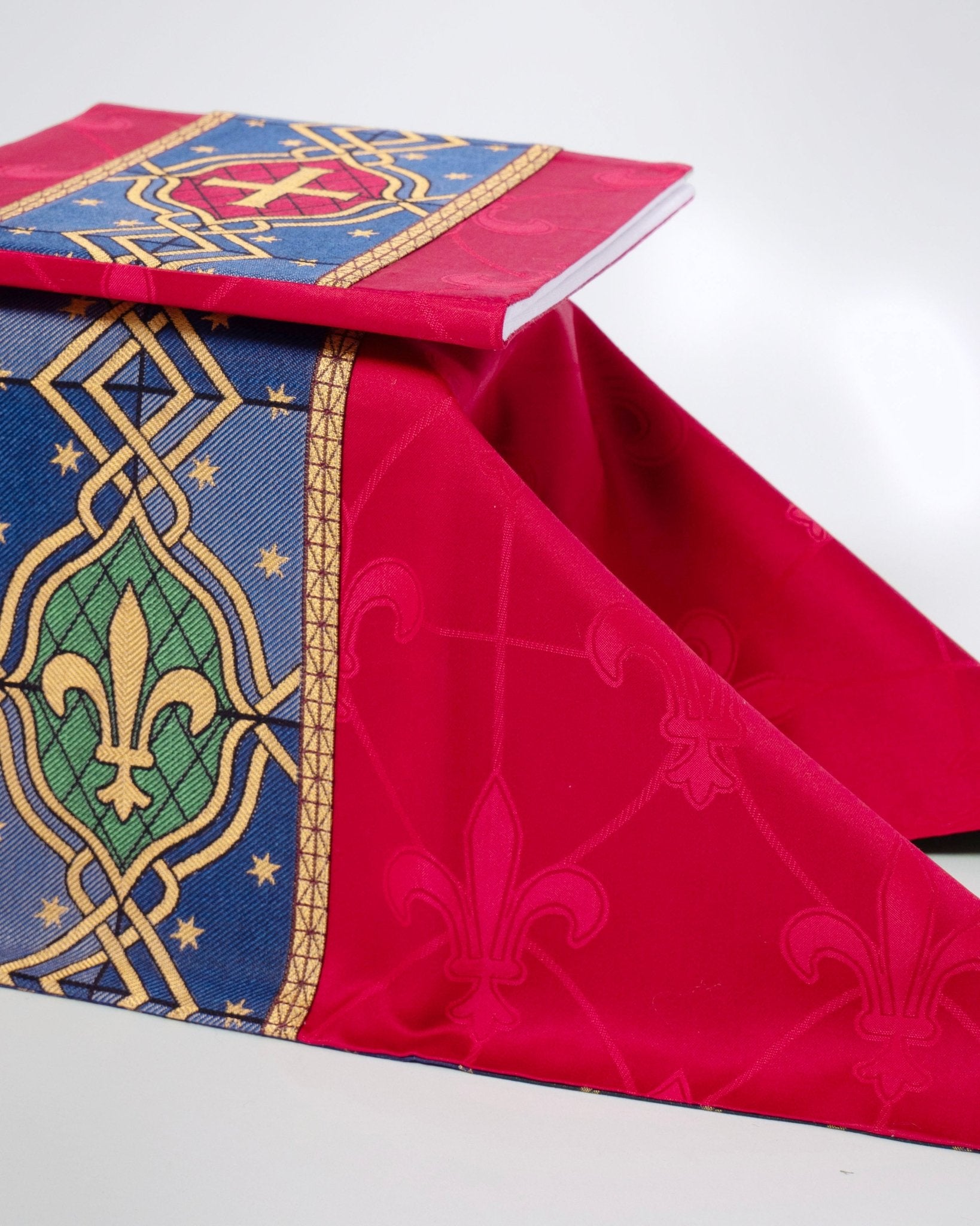 Sainte - Chapelle Burse & Veil - Watts & Co.