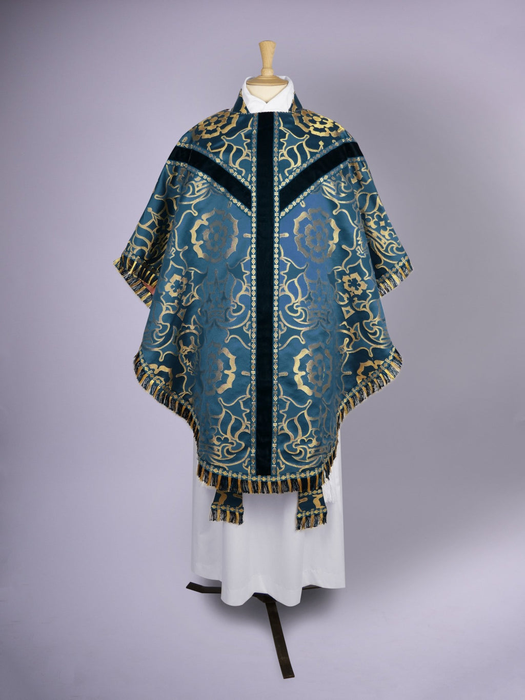 Semi-Gothic Chasuble in Blue/Gold 'Coronation' with Velvet Orphreys - Watts & Co.
