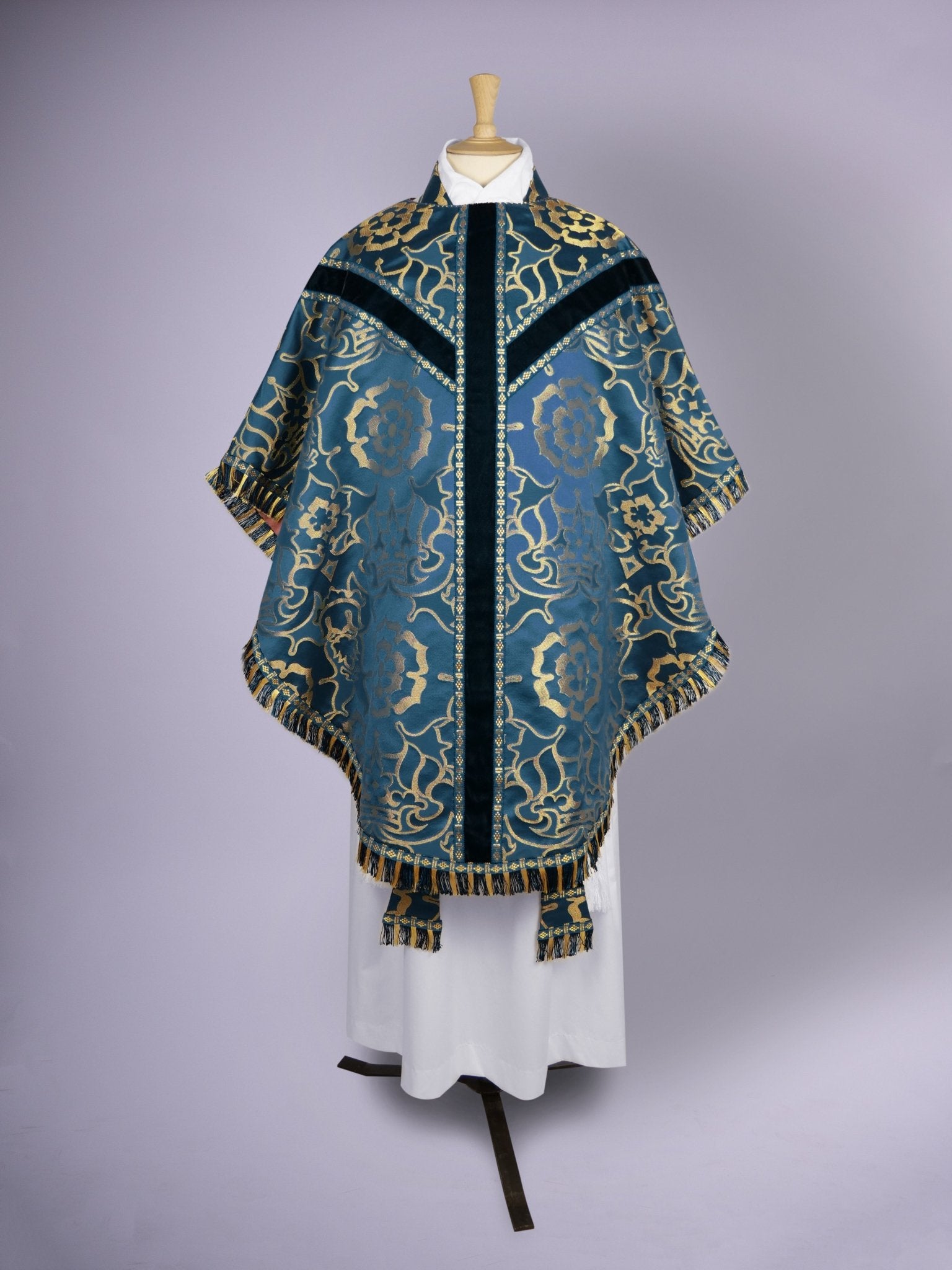 Semi-Gothic Chasuble in Blue/Gold 'Coronation' with Velvet Orphreys - Watts & Co.