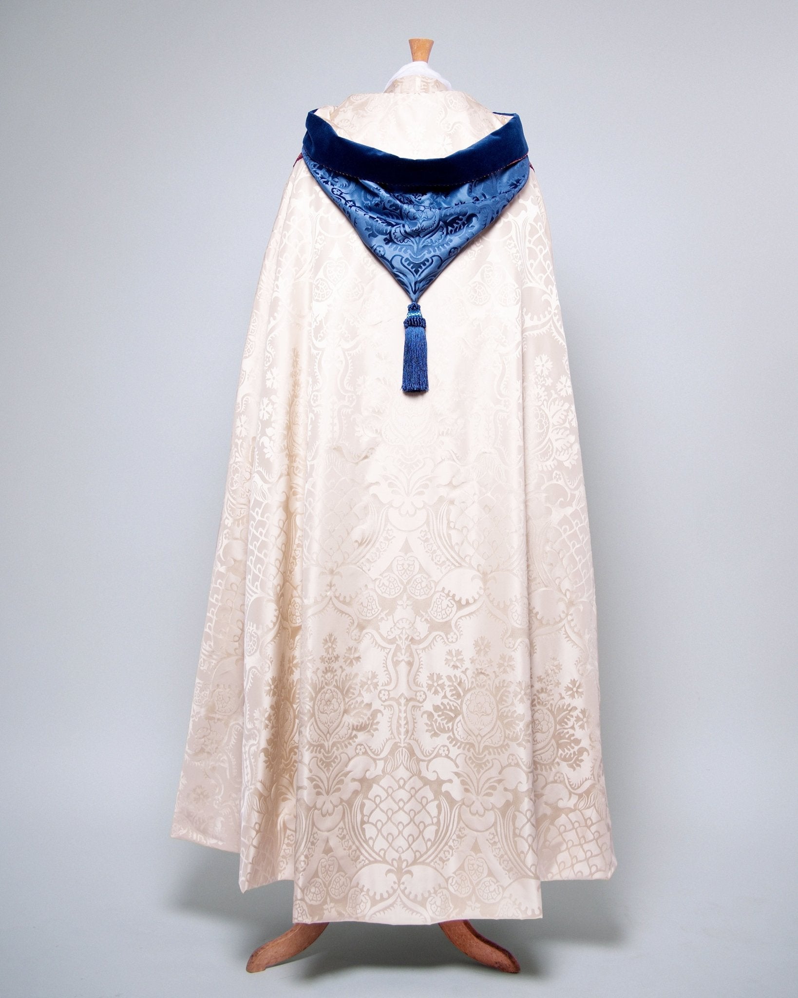 Semi-Gothic Chasuble in Cream 'Comper Cathedral' with 'Comper Cathedral' Orphreys - Watts & Co.