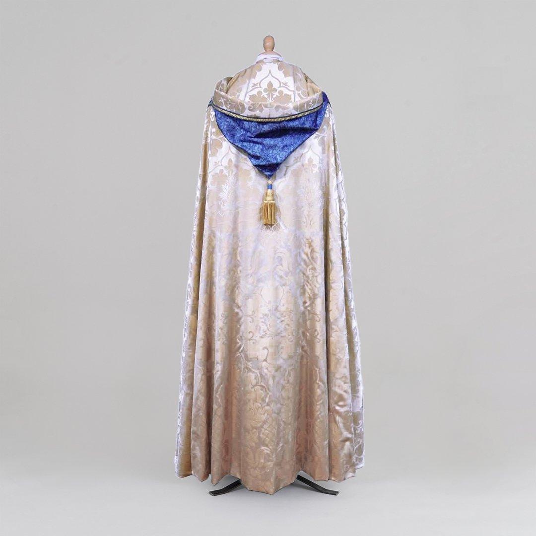 Abbey Cope & Tufton Stole in Oyster 'Bellini' silk - Watts & Co.