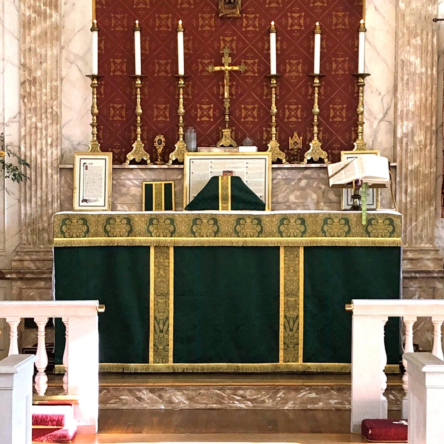 Altar Frontal in Green 'Comper Cathedral' and Superfrontal in Jasper 'Crevelli' - Watts & Co.
