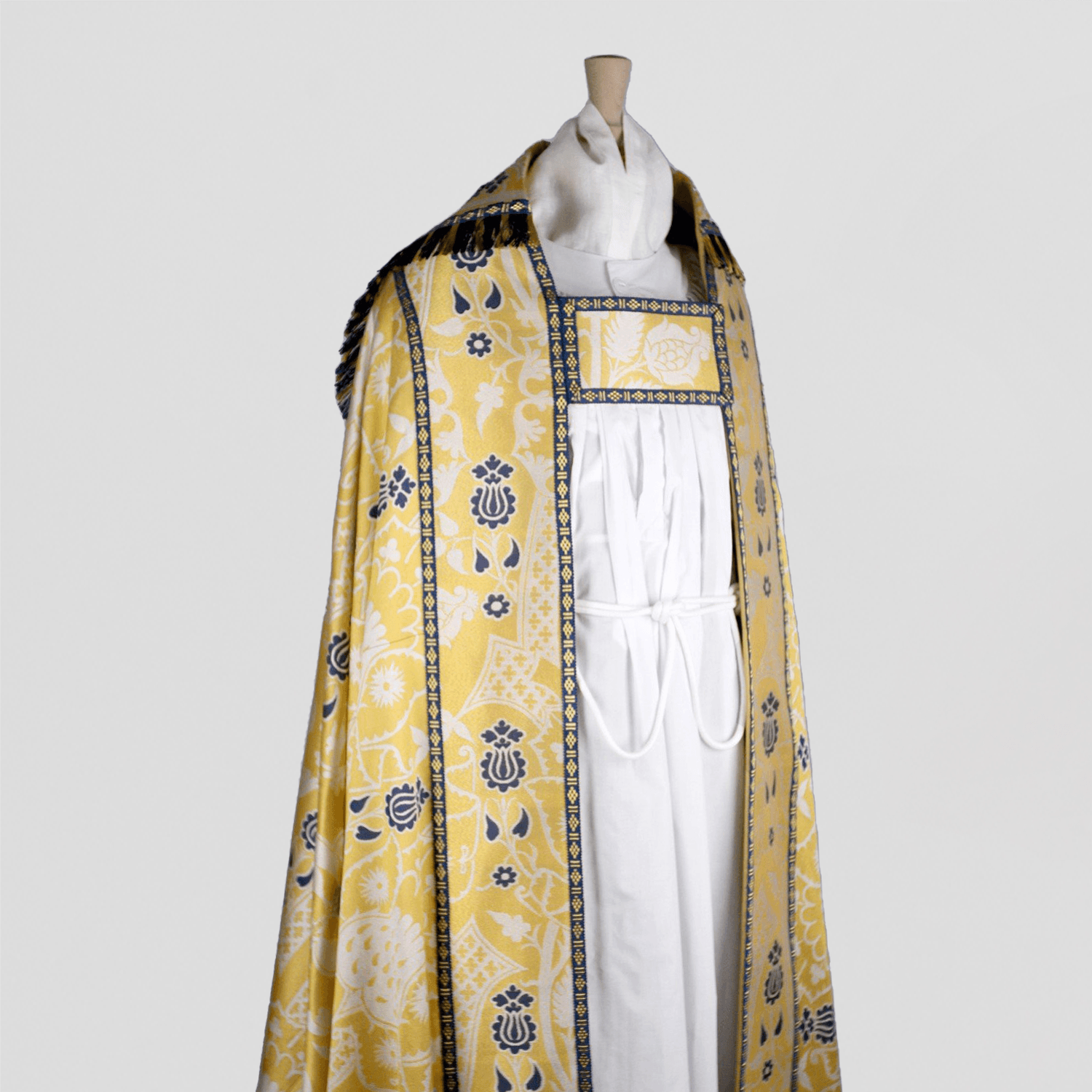 Cathedral Cope in White/Gold/Blue 'Comper Strawberry' with Outline Orphreys - Watts & Co.