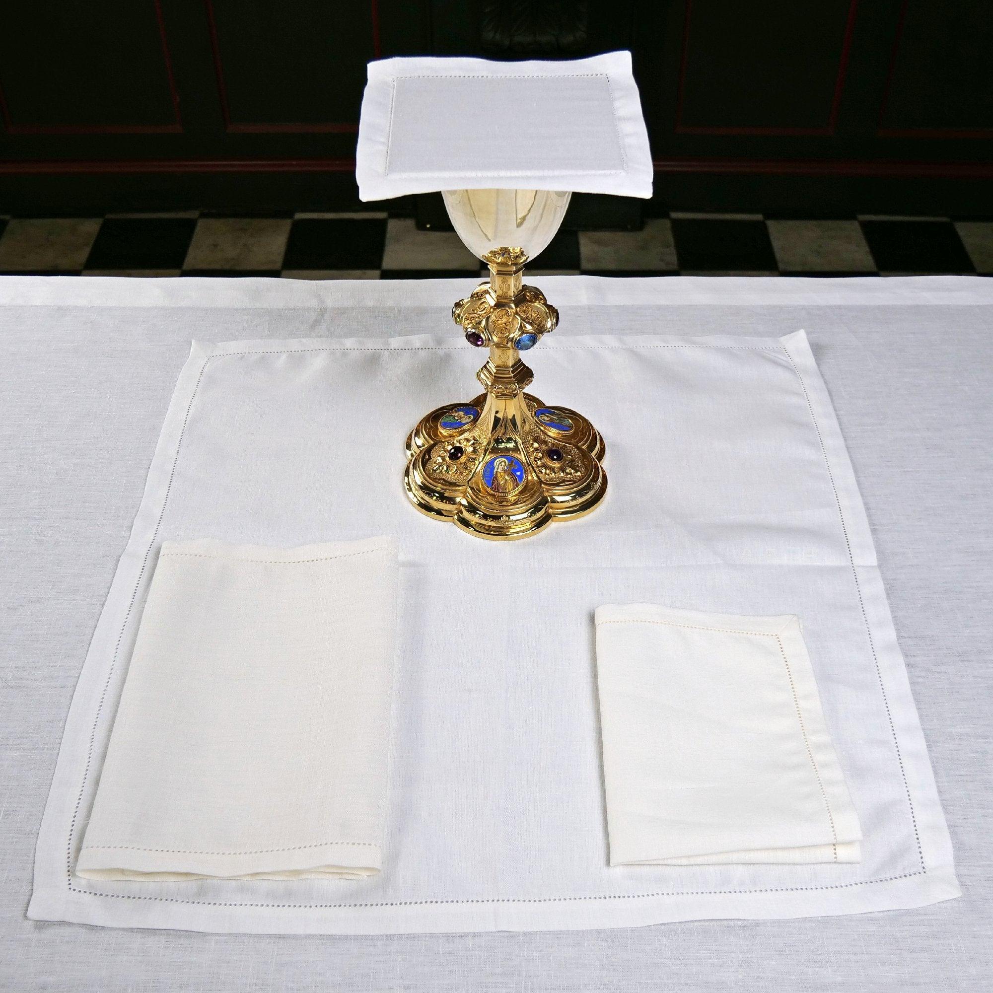 Cathedral Plain - Set - Watts & Co.