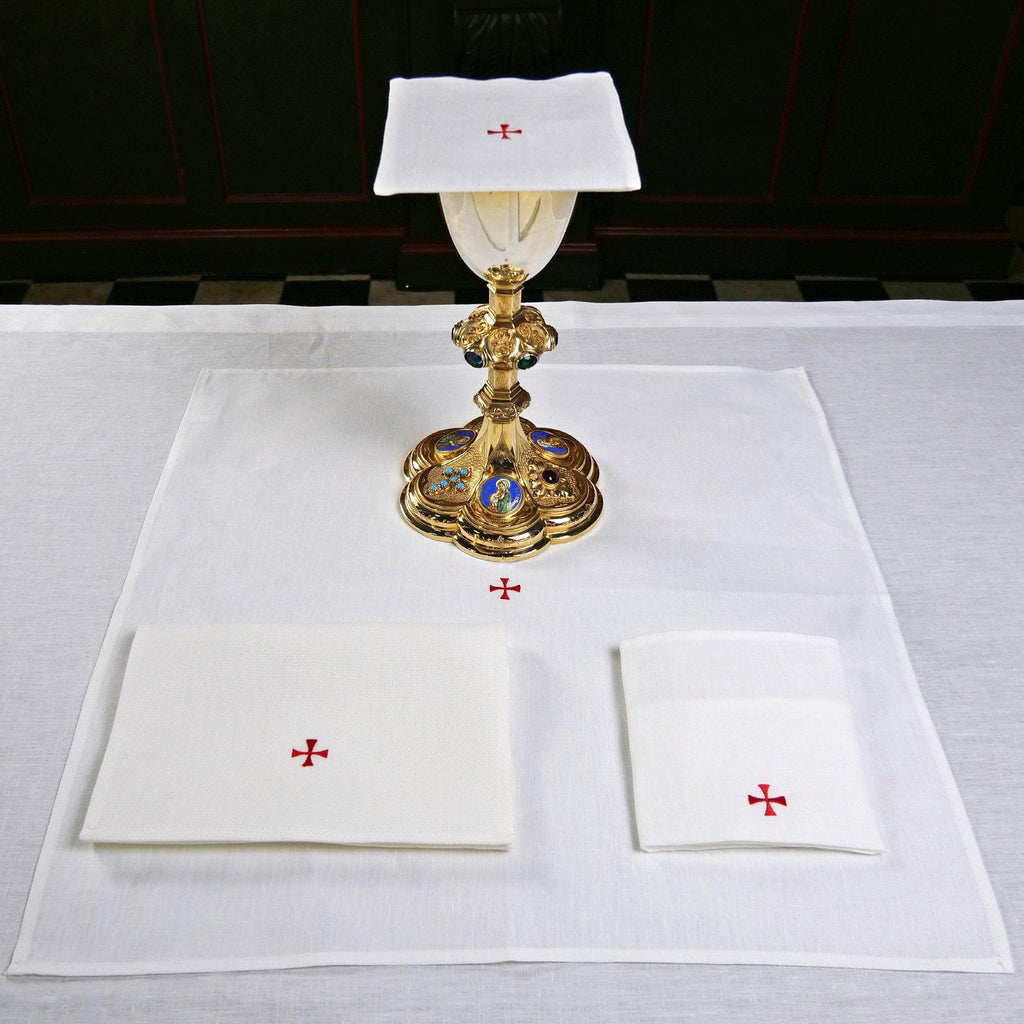 Chapel with Red Cross Pattée - Set - Watts & Co.