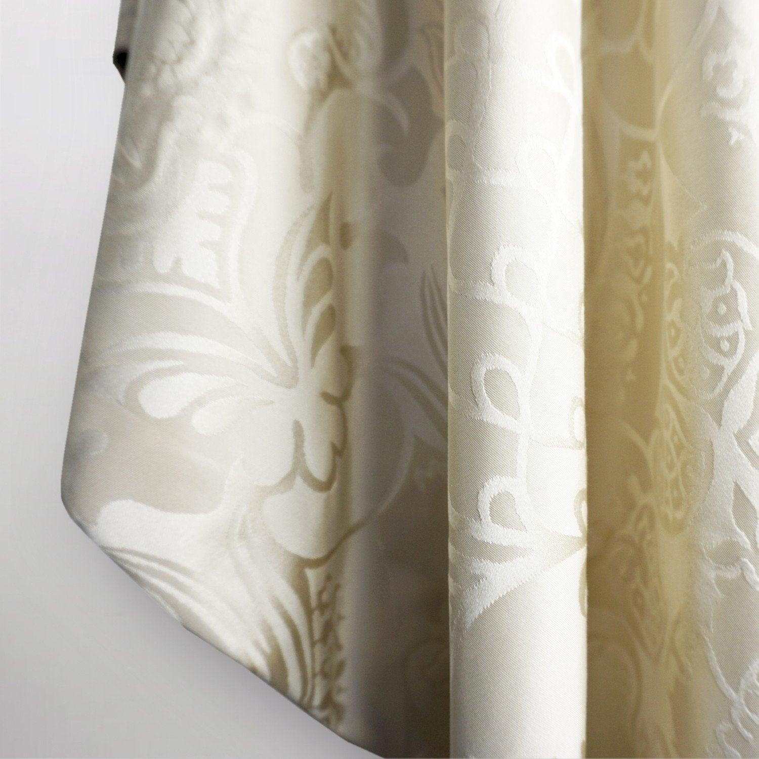 Classic Chasuble in Cream Comper Cathedral - Watts & Co. (international)