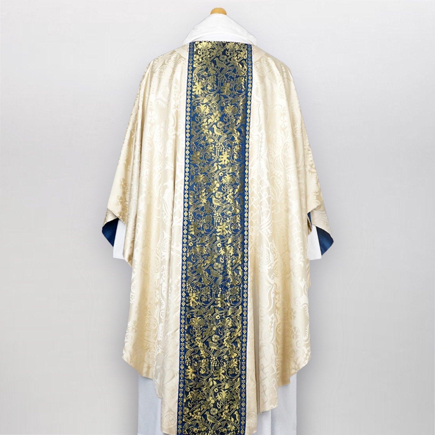 Classic Chasuble in Cream Comper Cathedral - Watts & Co. (international)