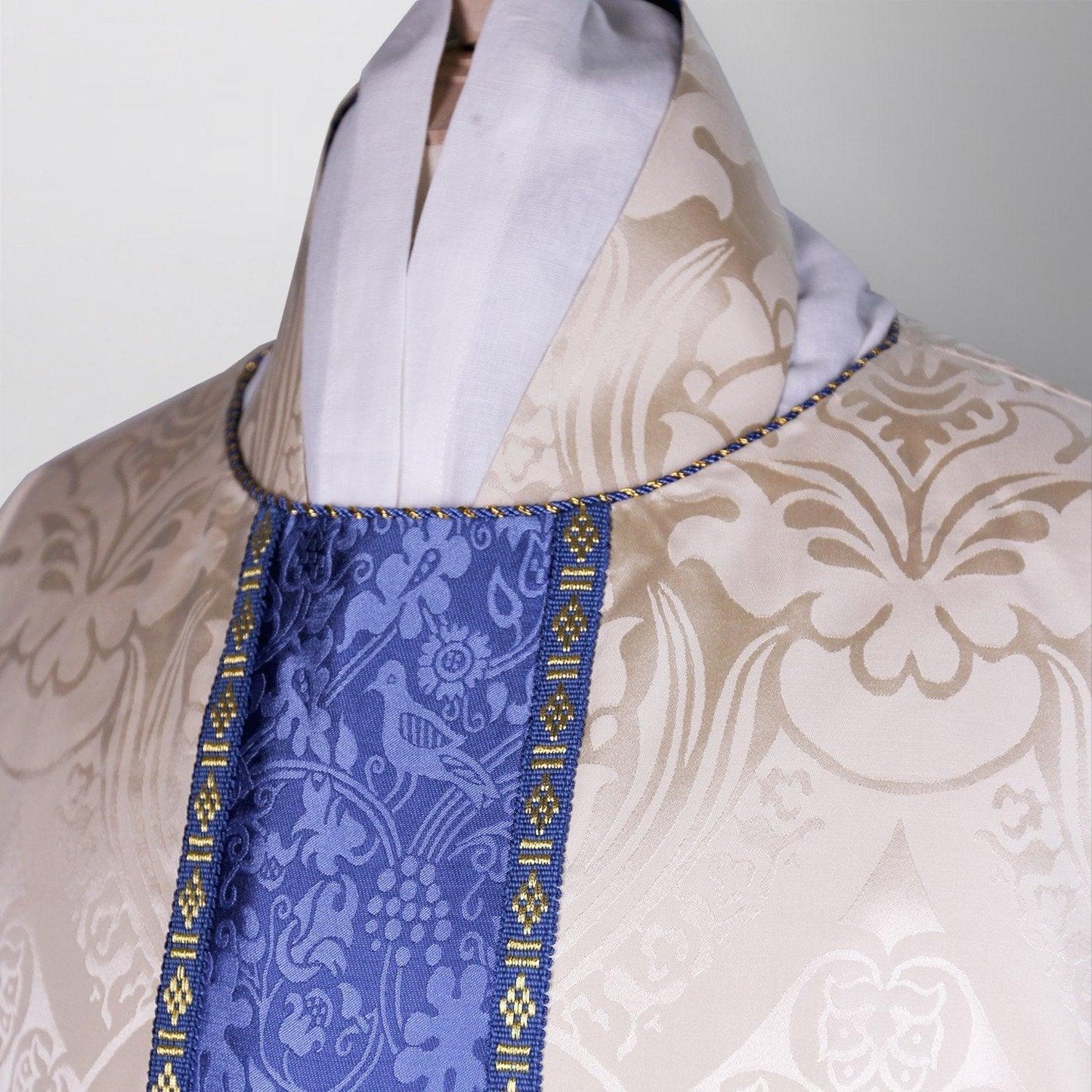 Classic Chasuble in Cream Comper Cathedral - Watts & Co. (international)