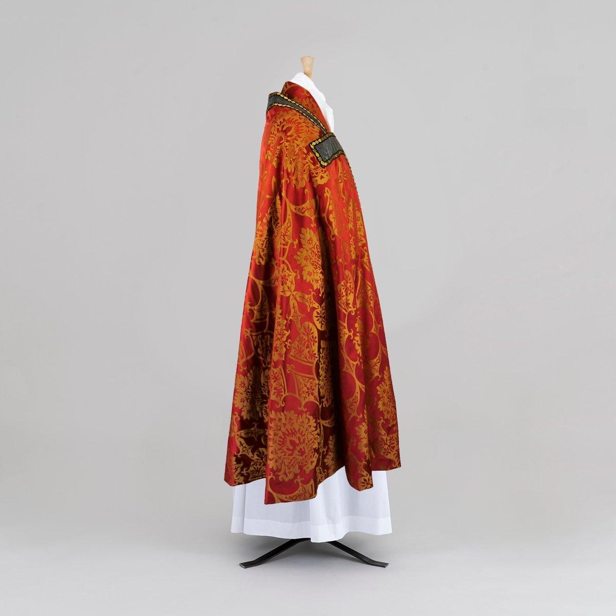 Conical Chasuble & Stole in Sarum Red/Gold 'Gothic' Silk with Sarum Indigo 'Holbein' Orphreys - Watts & Co.