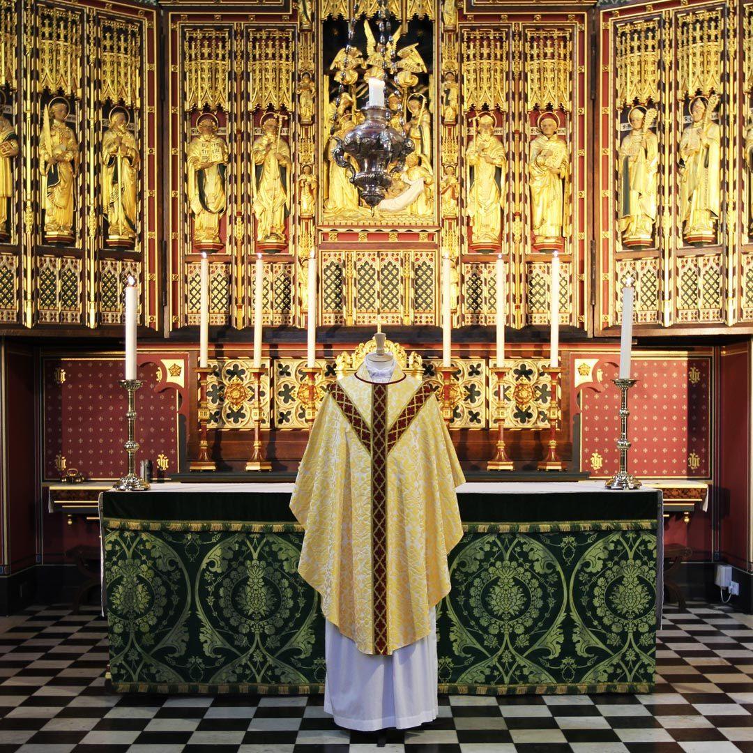 Watts & Co. – White 'Davenport' Chasuble, in situ
