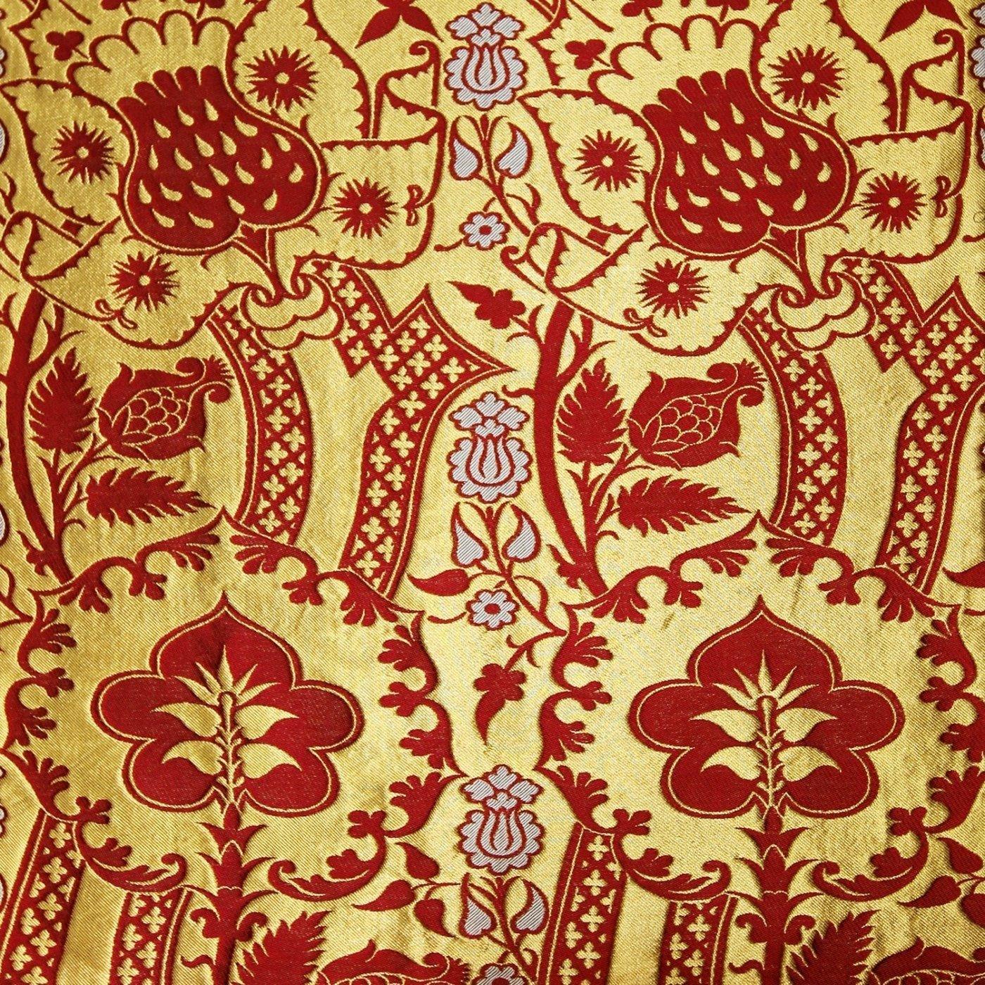 Embroidered Westminster Cope in Red/Gold/White Comper Strawberry - Watts & Co. (international)