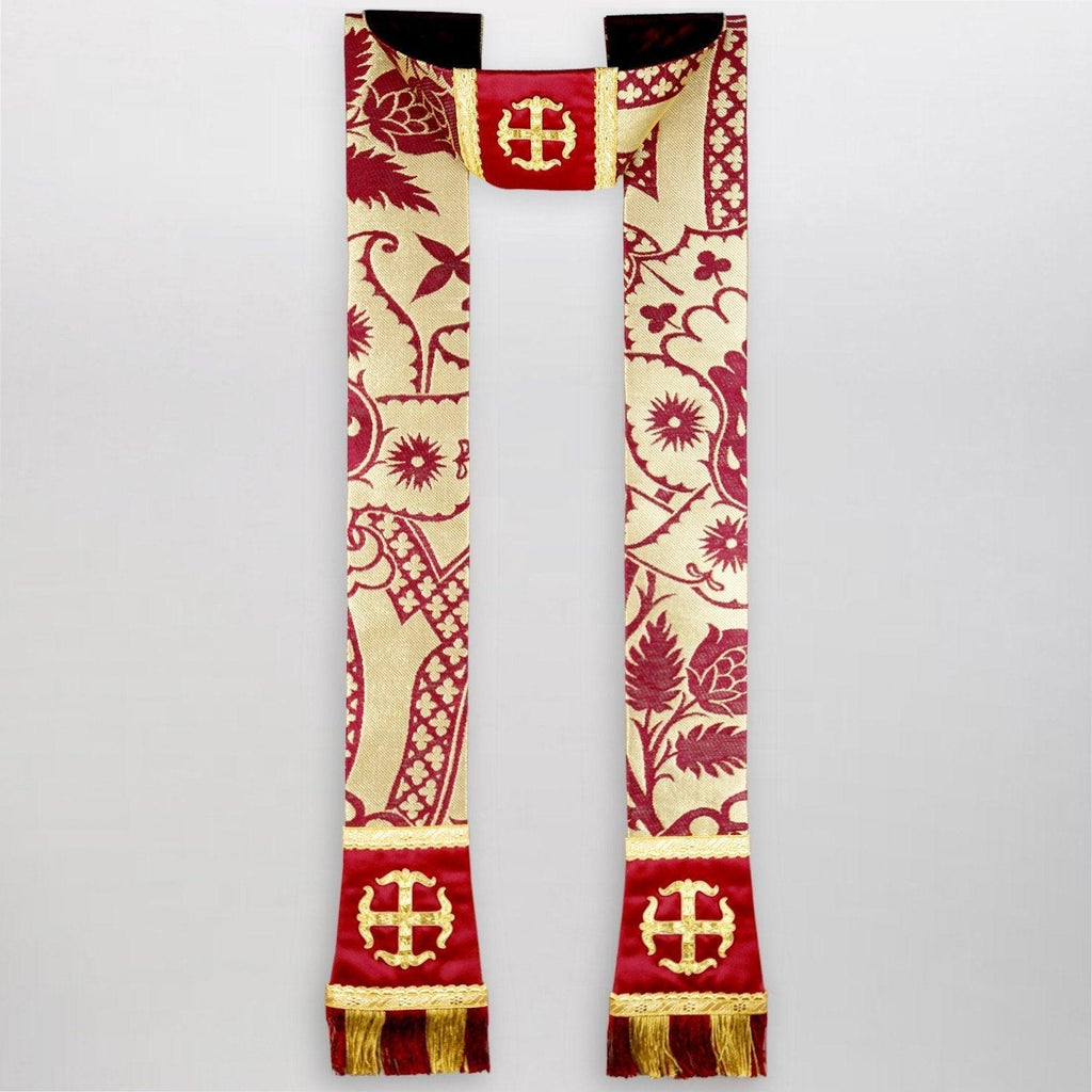 Full Gothic Chasuble in Red/White/Gold Comper Strawberry - Watts & Co. (international)
