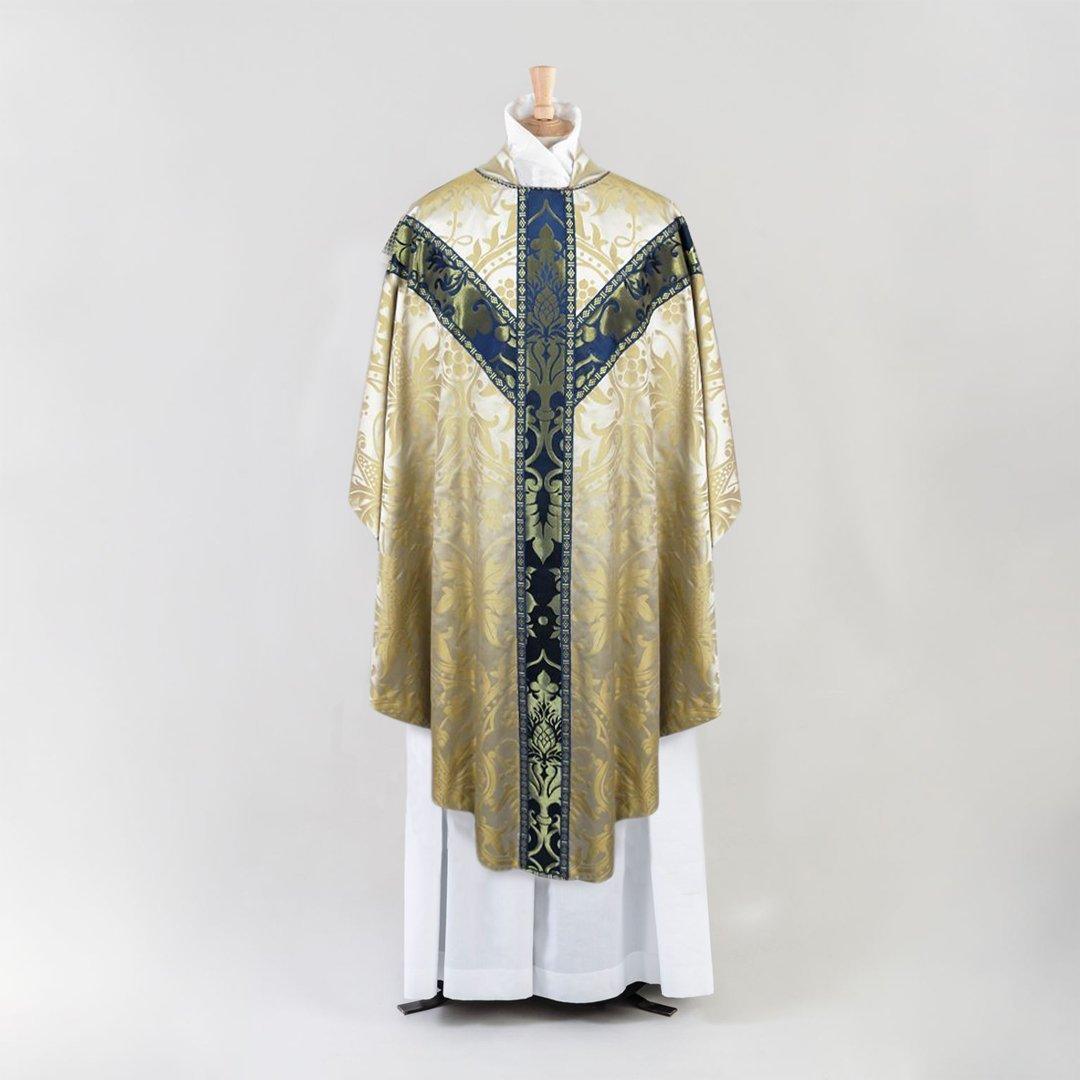 Full Gothic Chasuble & Stole in Oyster 'Shrewsbury' silk - Watts & Co. (international)