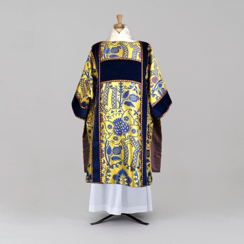 Gothic High Mass Set in Gold/Blue/Purple 'Comper Strawberry' with Sapphire Velvet Orphreys - Watts & Co.