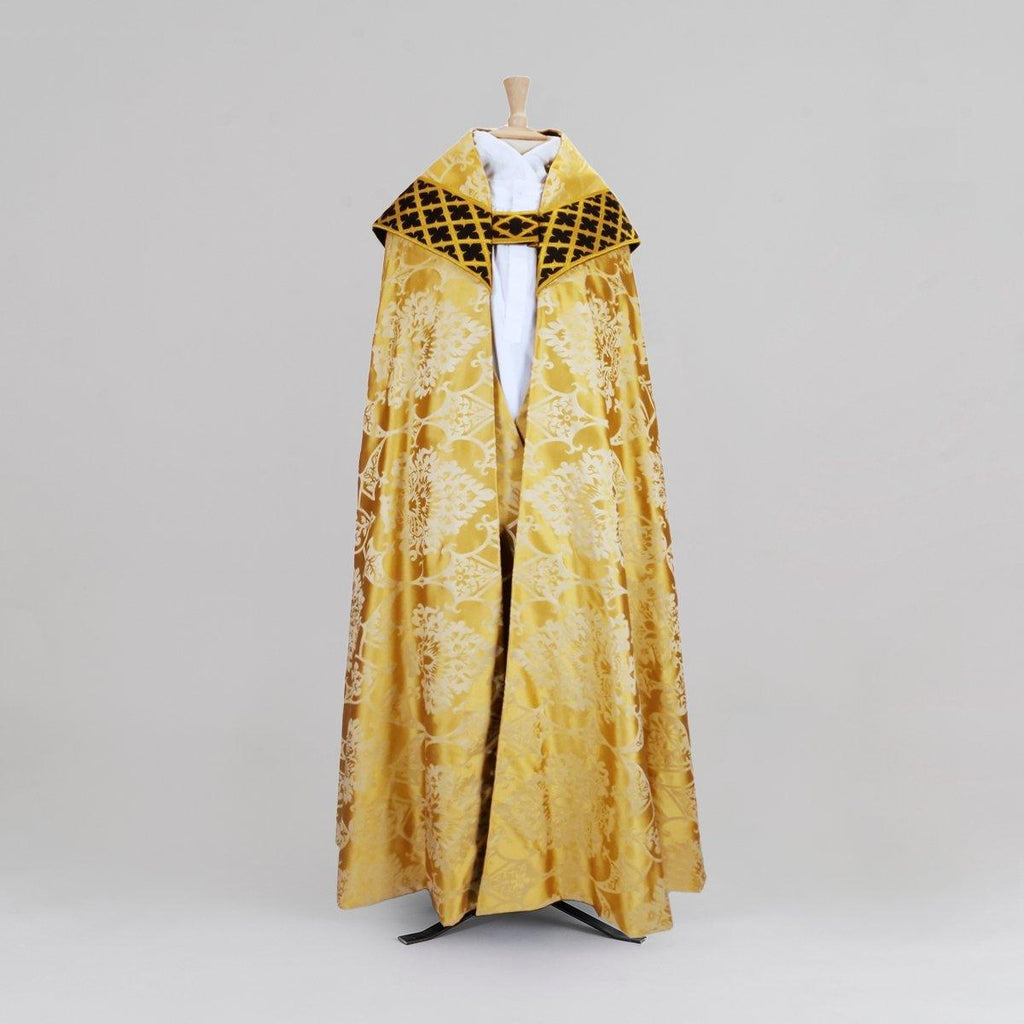 Portsmouth Style Cope and Stole in Cream/Gold Gothic Silk with contrast of Gothic Trellis - Watts & Co.