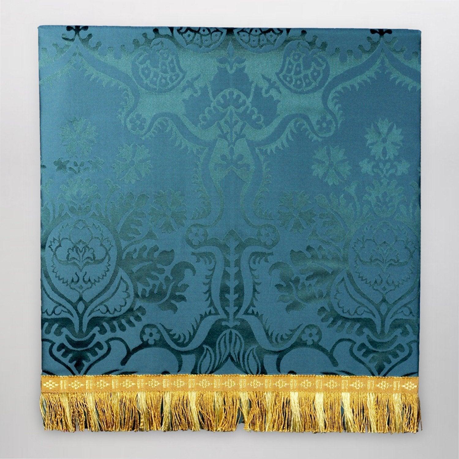 Pulpit Fall in Bellini Green - Watts & Co. (international)