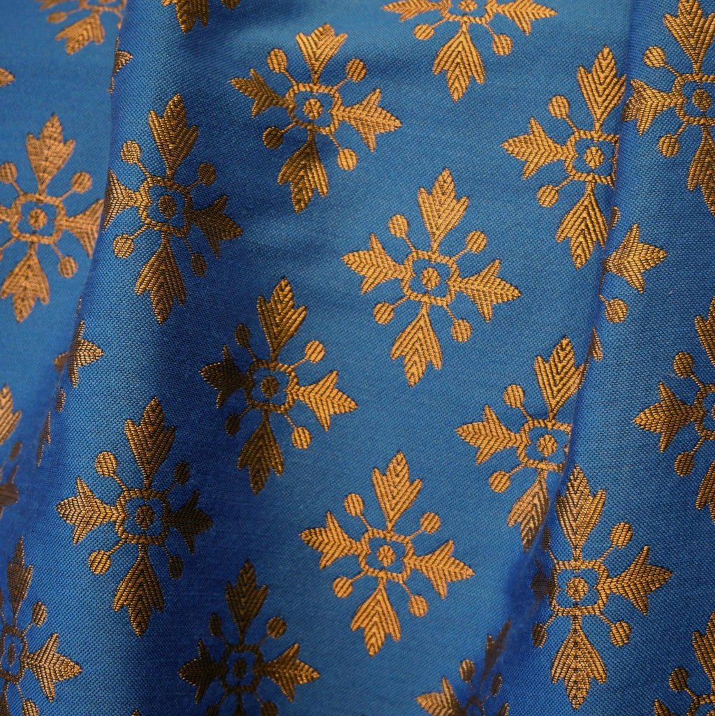 Quatrefoil - Azure & Caramel - Watts & Co.