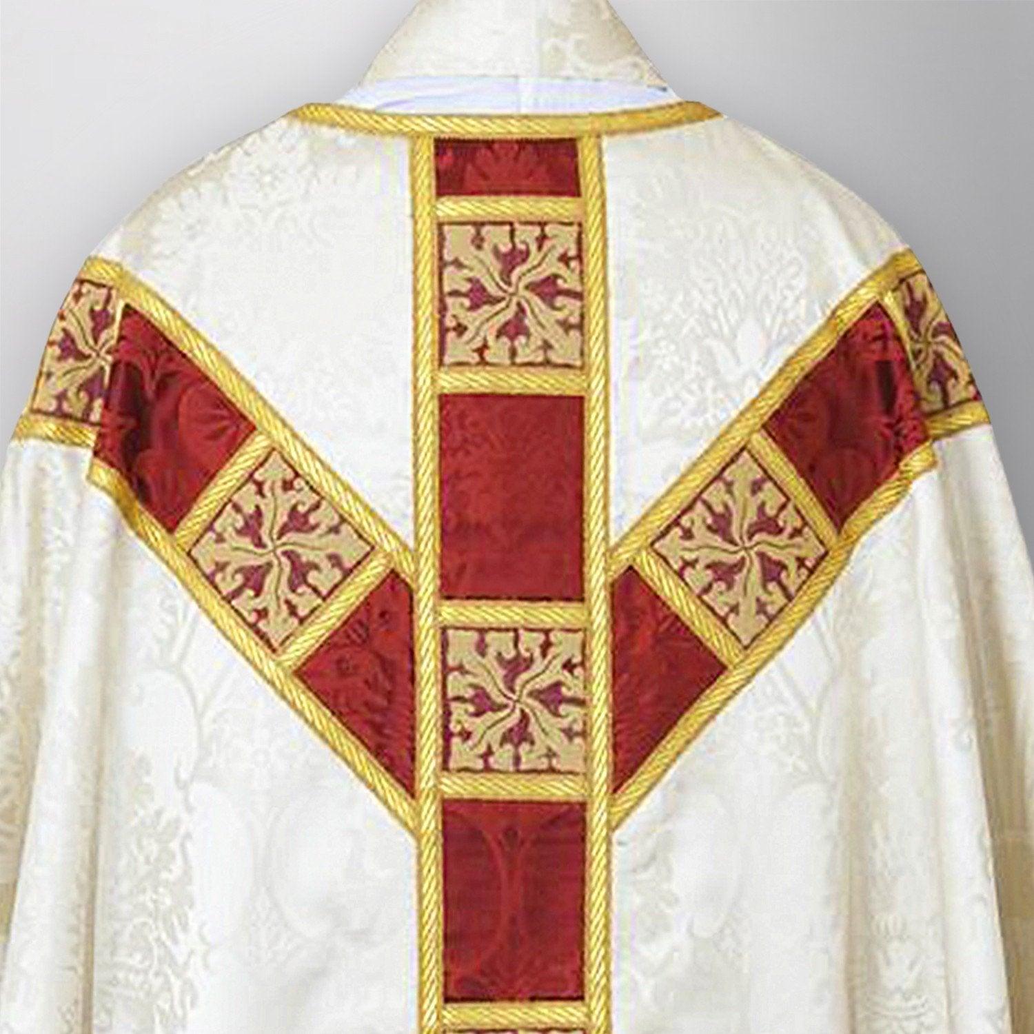 Semi-Gothic Chasuble in Cream Gothic - Watts & Co. (international)