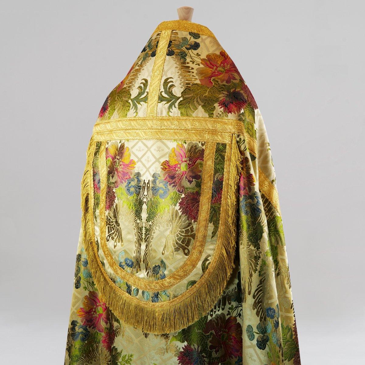 Spanish Cope & Stole in Cream 'Quart' with outline orphreys - Watts & Co.