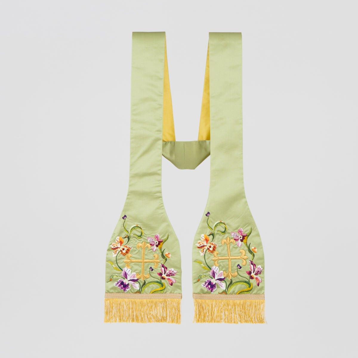 St Thérèse Chasuble & Stole - Watts & Co.