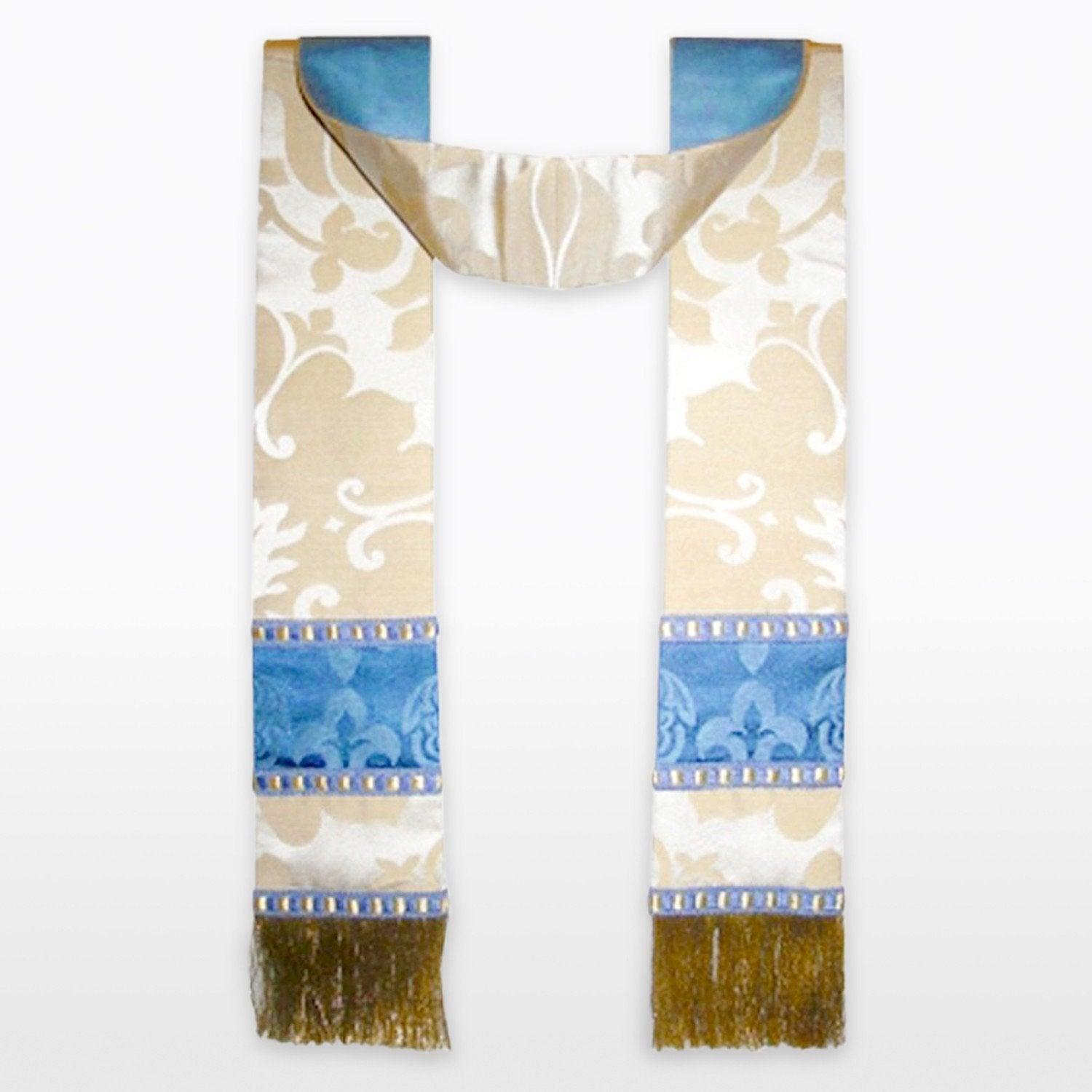 Tufton Stole in Oyster Bellini Silk Damask - Watts & Co. (international)