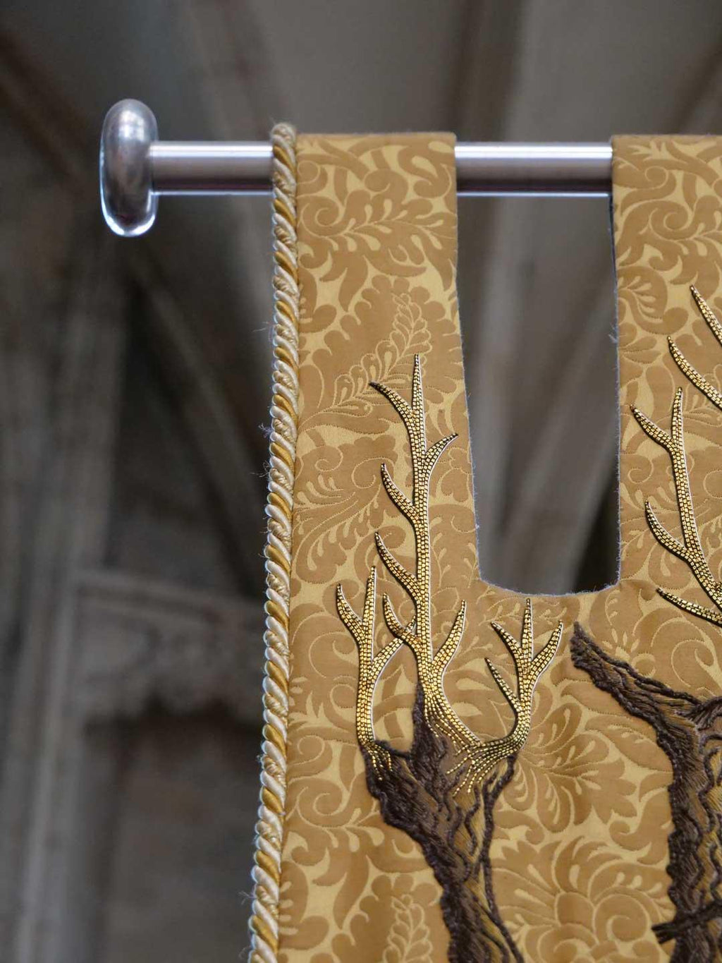 York banner - The Crucifixion - Watts & Co.