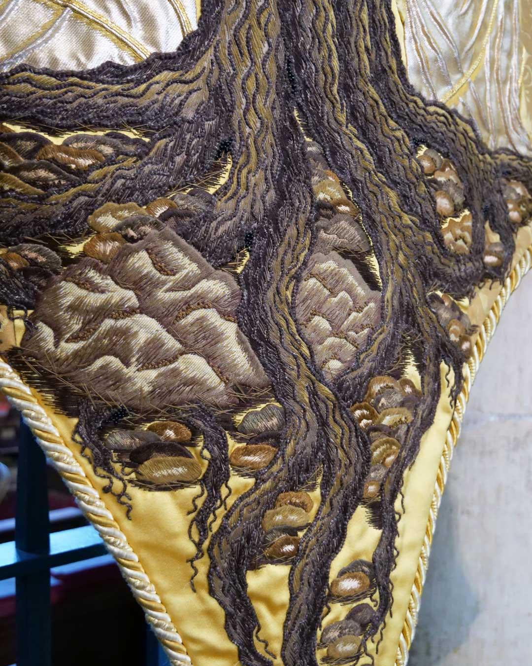 York banner - The Crucifixion - Watts & Co.